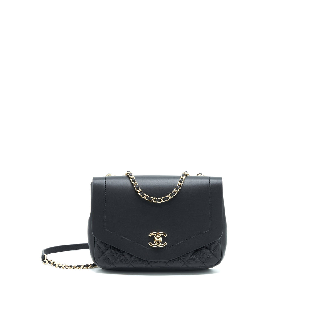 CHANEL FLAP CHAIN BAG BLACK LGHW