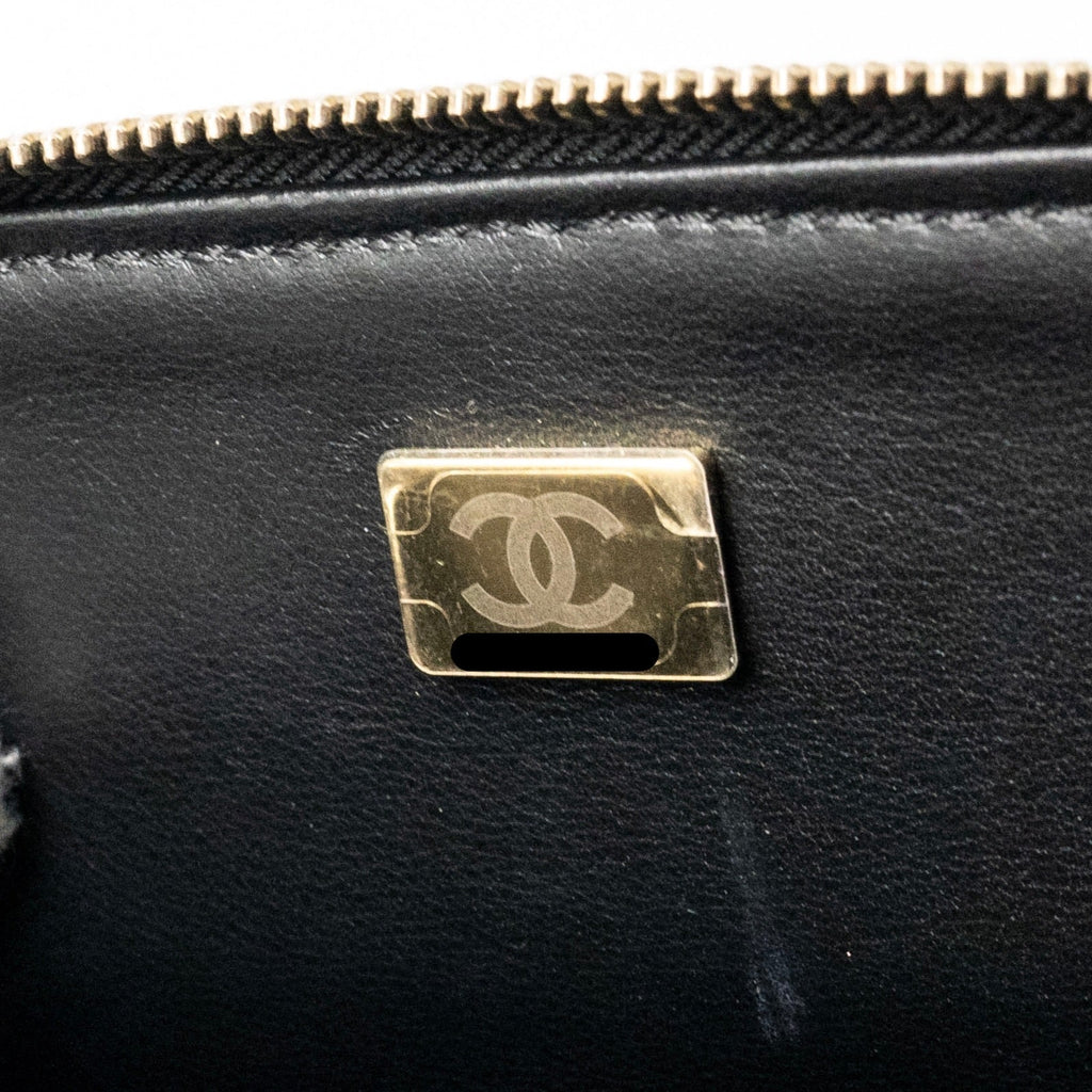CHANEL LOGO DETAILED HANDLE MINI PICK ME UP VANITY CASE CAVIAR BLACK GHW (MICROCHIP)