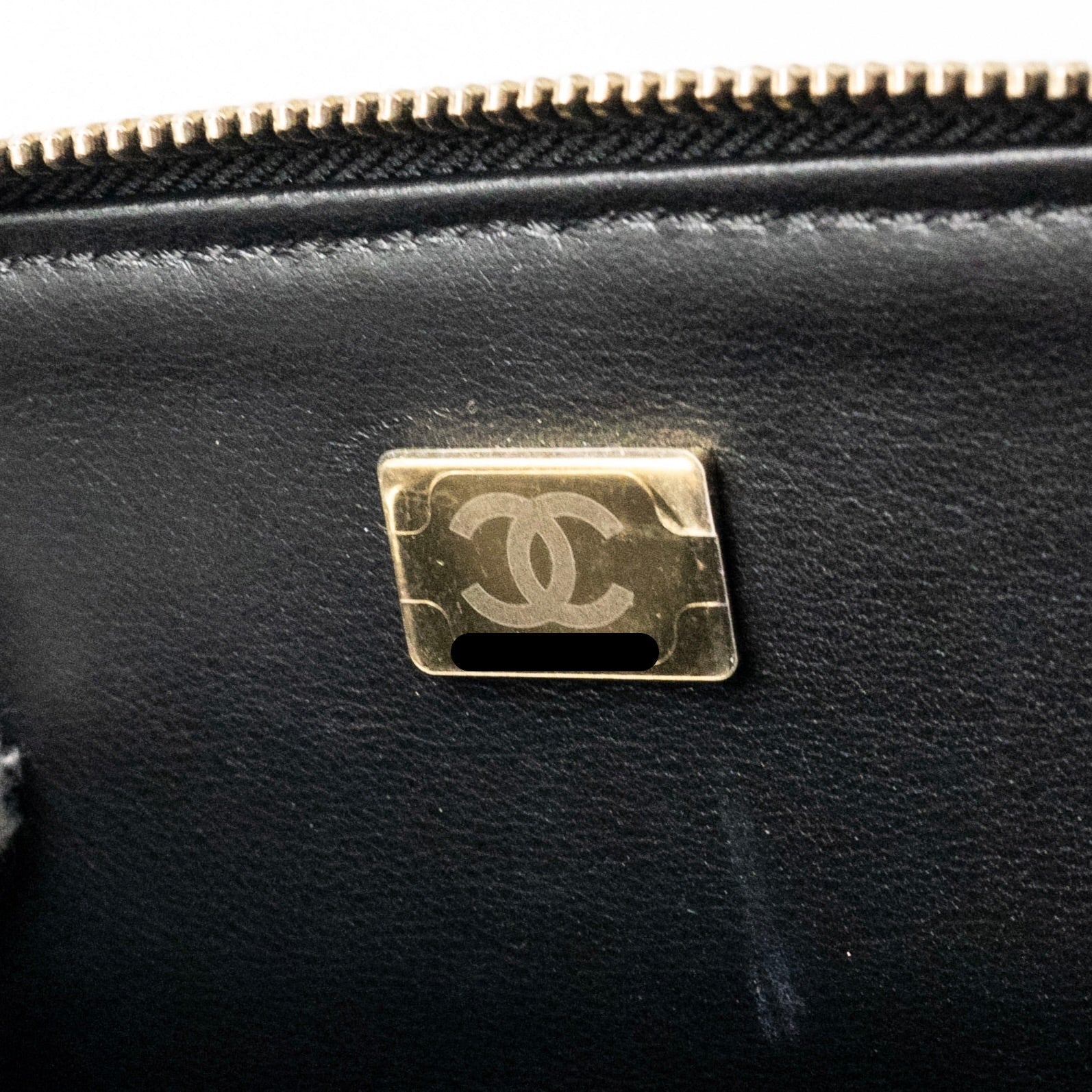 CHANEL LOGO DETAILED HANDLE MINI PICK ME UP VANITY CASE CAVIAR BLACK GHW (MICROCHIP)