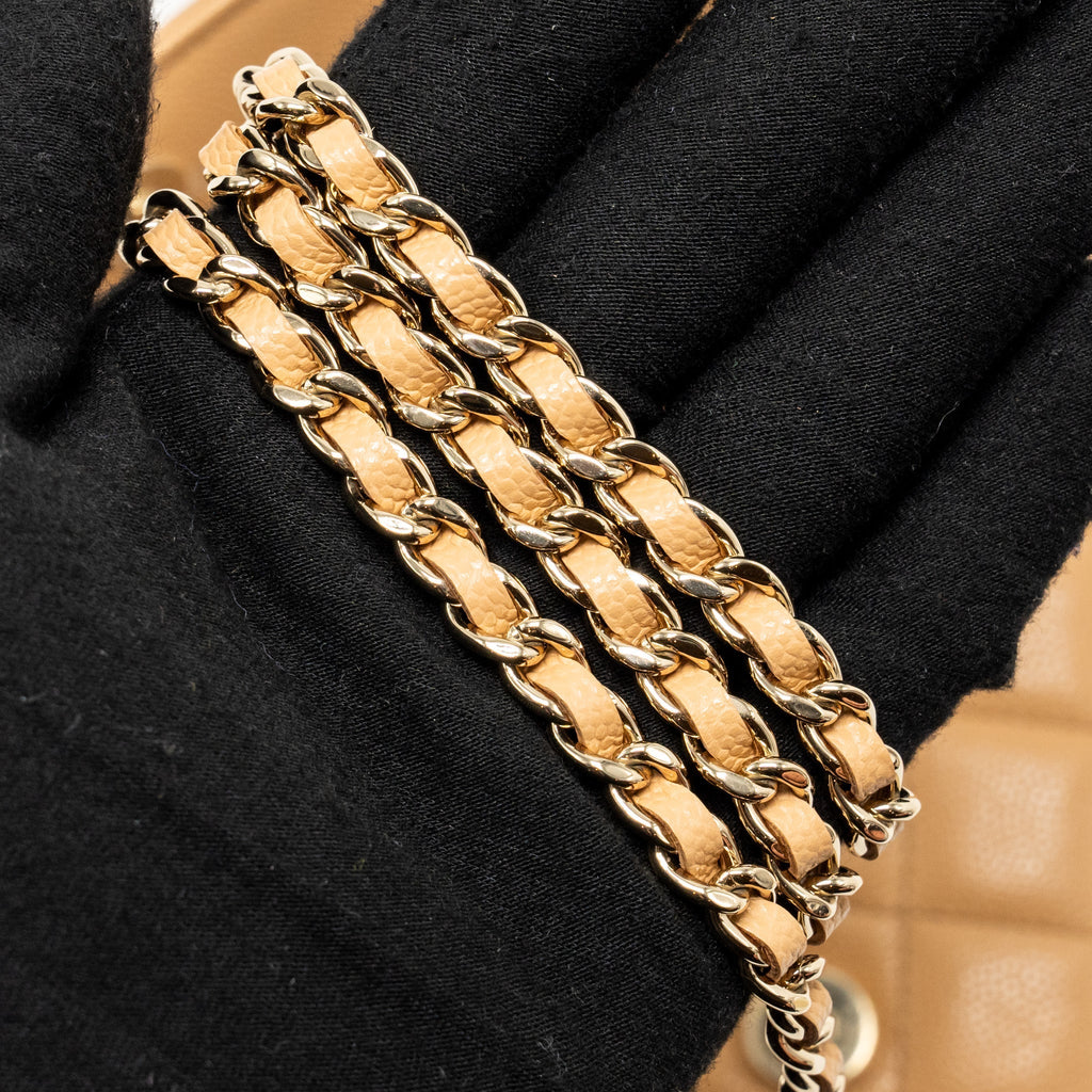 CHANEL DETAILED CC CLASSIC WALLET ON CHAIN CAVIAR BEIGE LGHW (MICROCHIP)