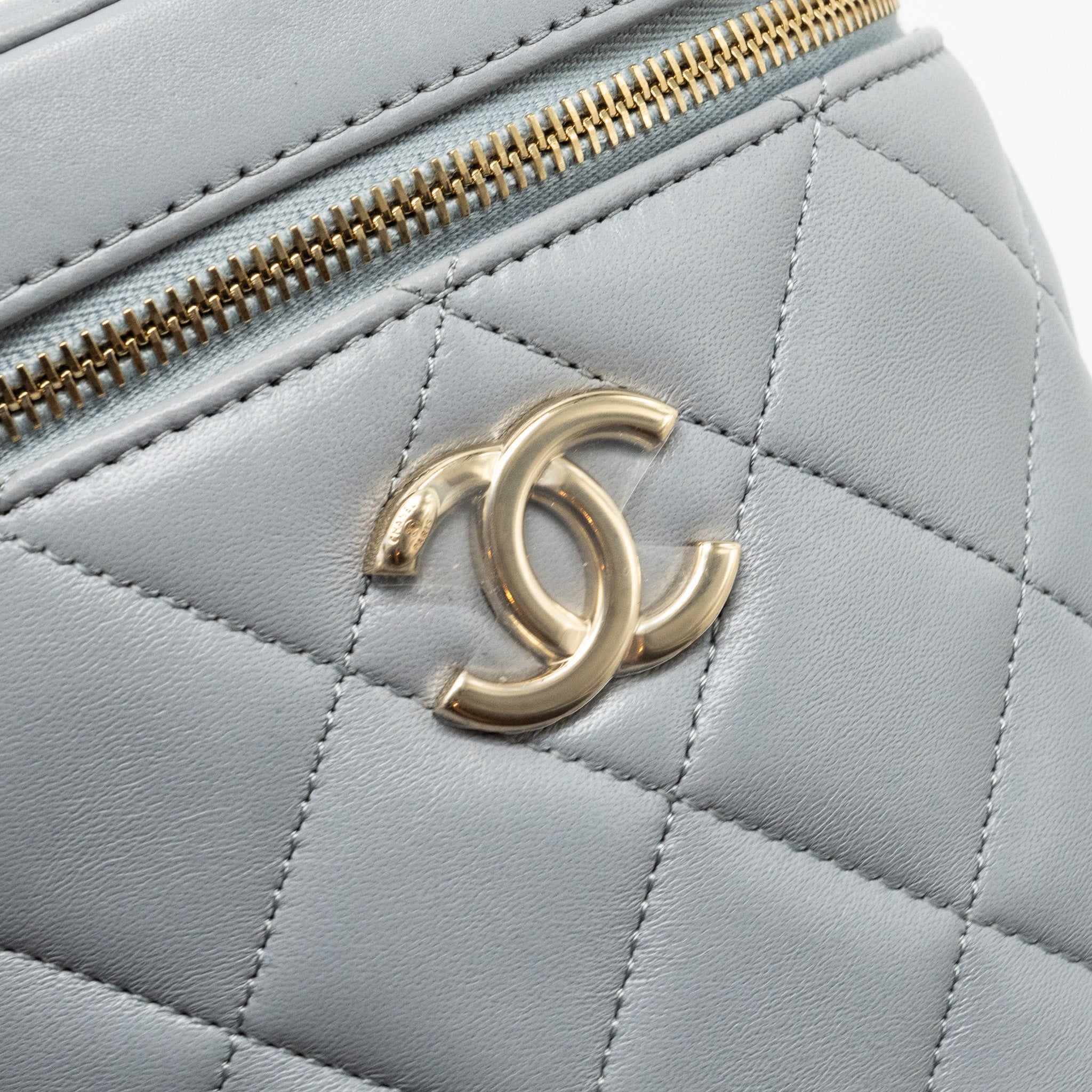CHANEL TRENDY CC TOP HANDLE VANITY WITH CHAIN LAMBSKIN GREY LGHW