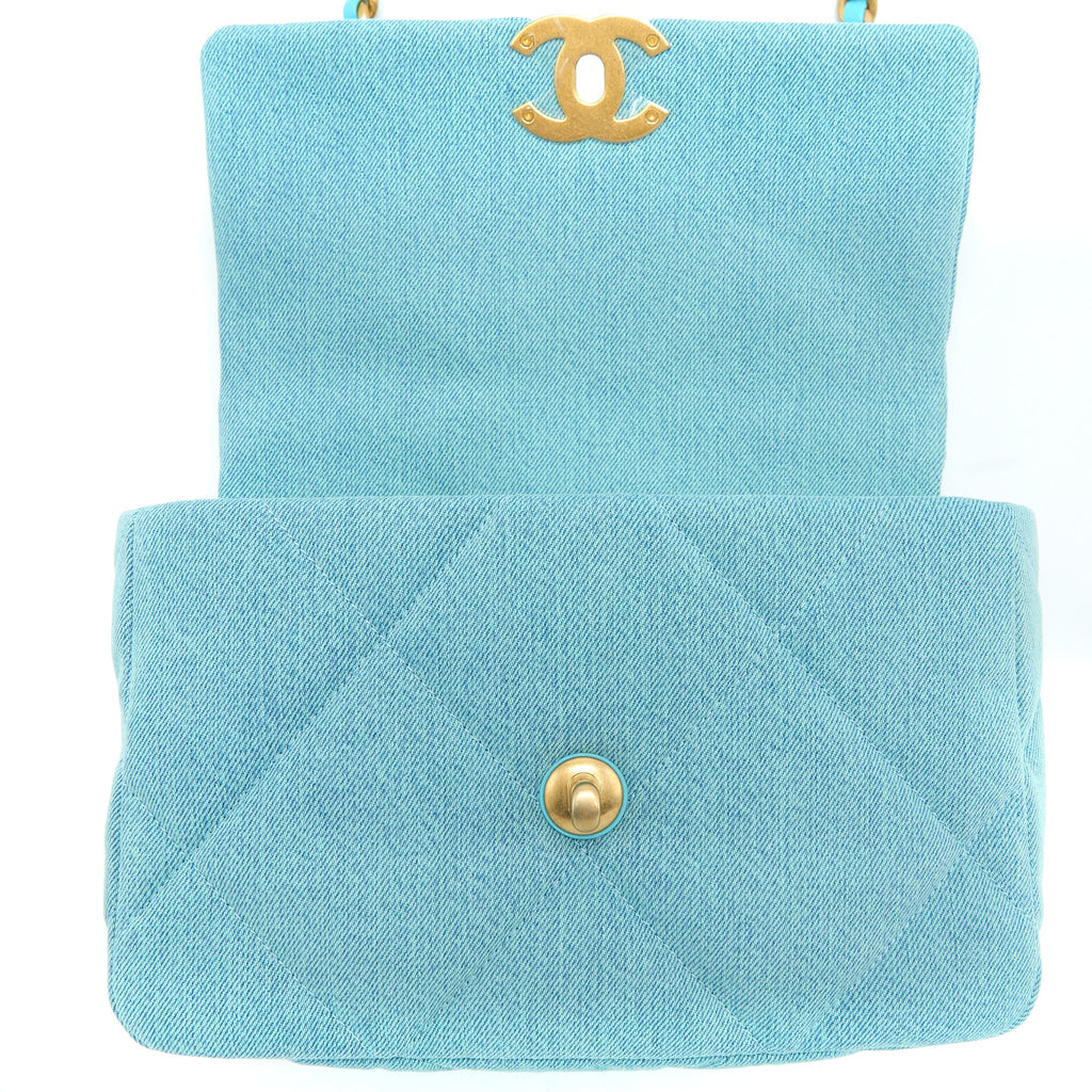 CHANEL SMALL 19 BAG DENIM LIGHT BLUE MULTICOLOUR HARDWARE