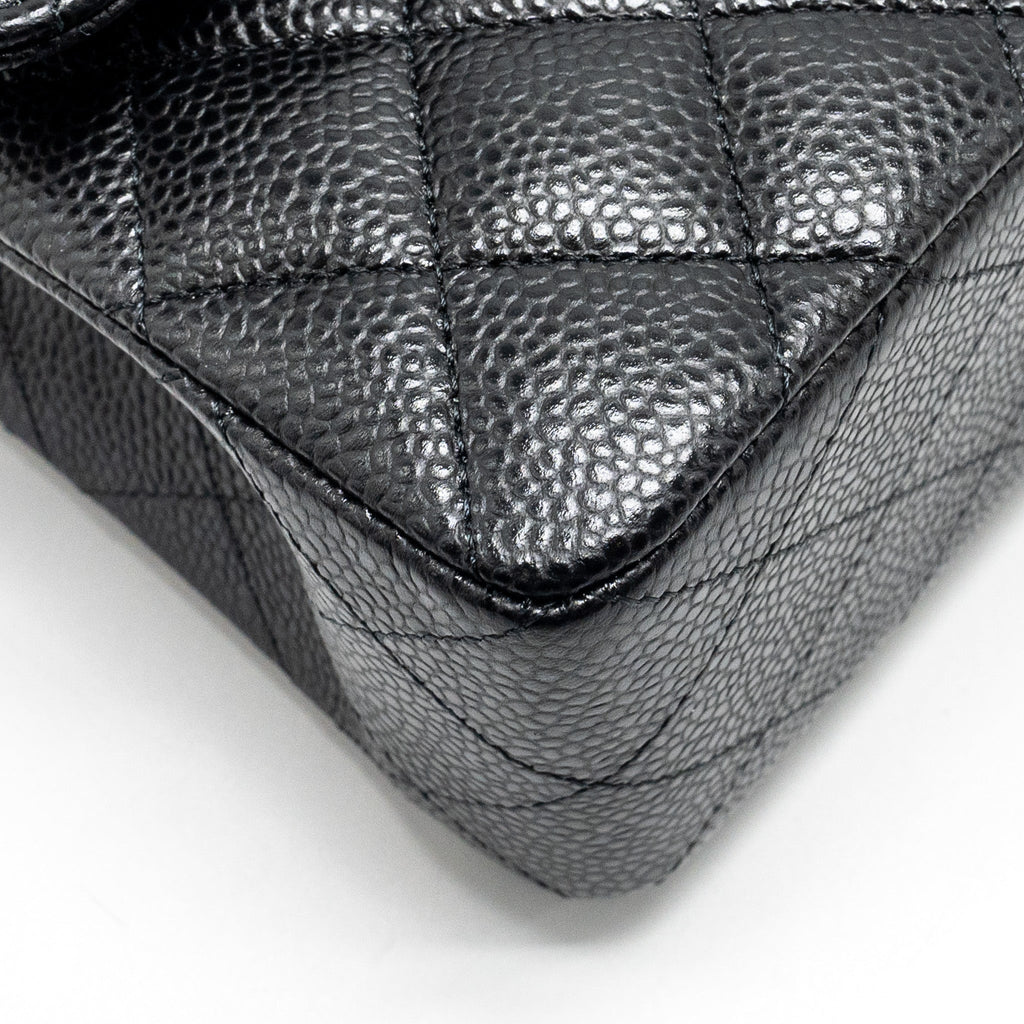CHANEL SMALL CLASSIC DOUBLE FLAP BAG CAVIAR BLACK SHW (MICROCHIP)