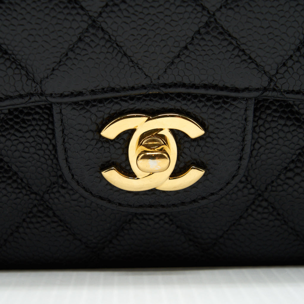 CHANEL MEDIUM CLASSIC DOUBLE FLAP BAG CAVIAR BLACK GHW