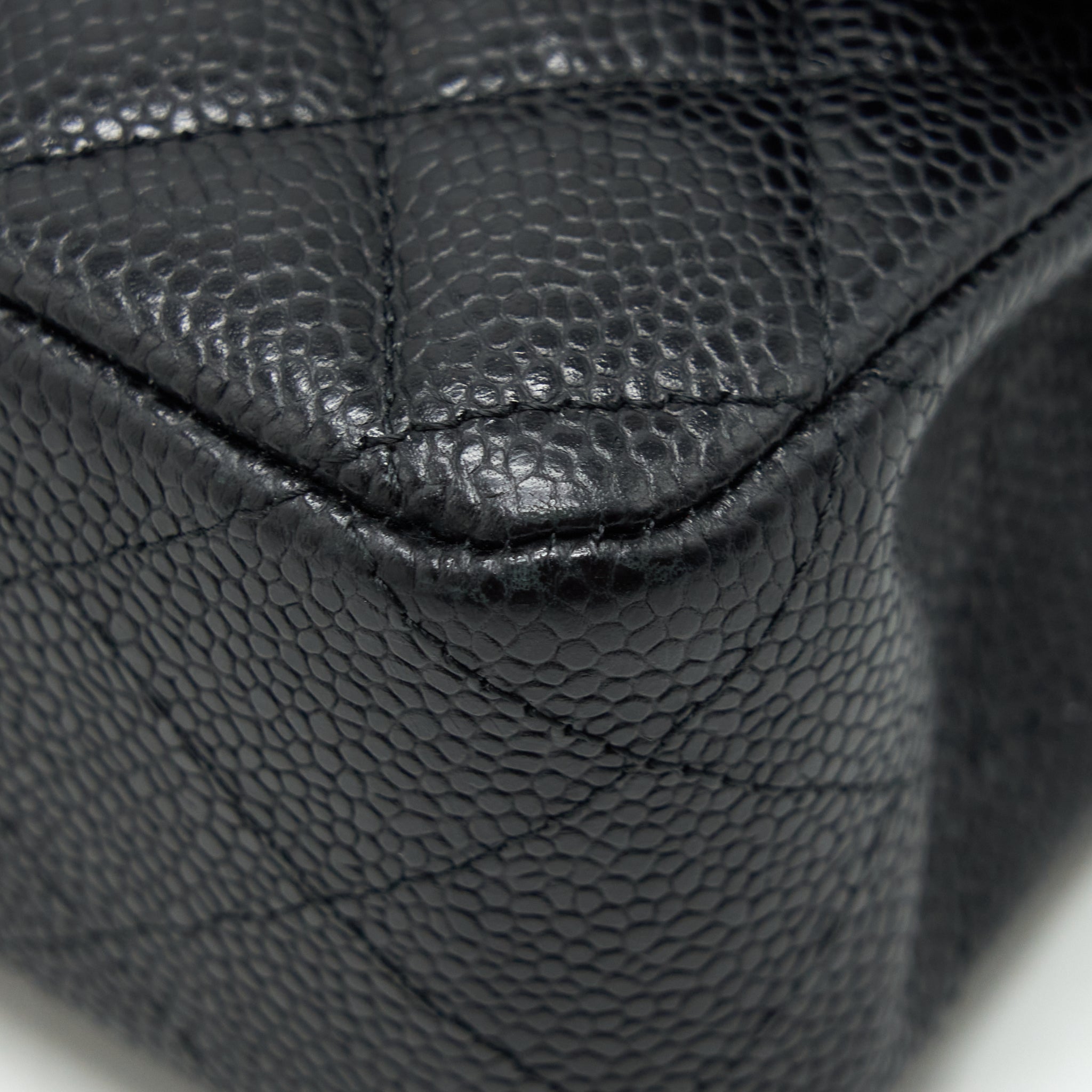 CHANEL MEDIUM CLASSIC DOUBLE FLAP BAG CAVIAR BLACK GHW