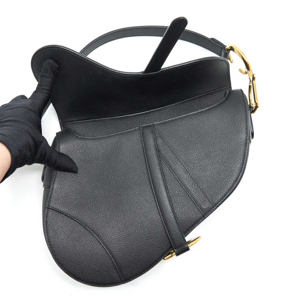 DIOR MEDIUM SADDLE BAG GRAINED CALFSKIN BLACK GHW