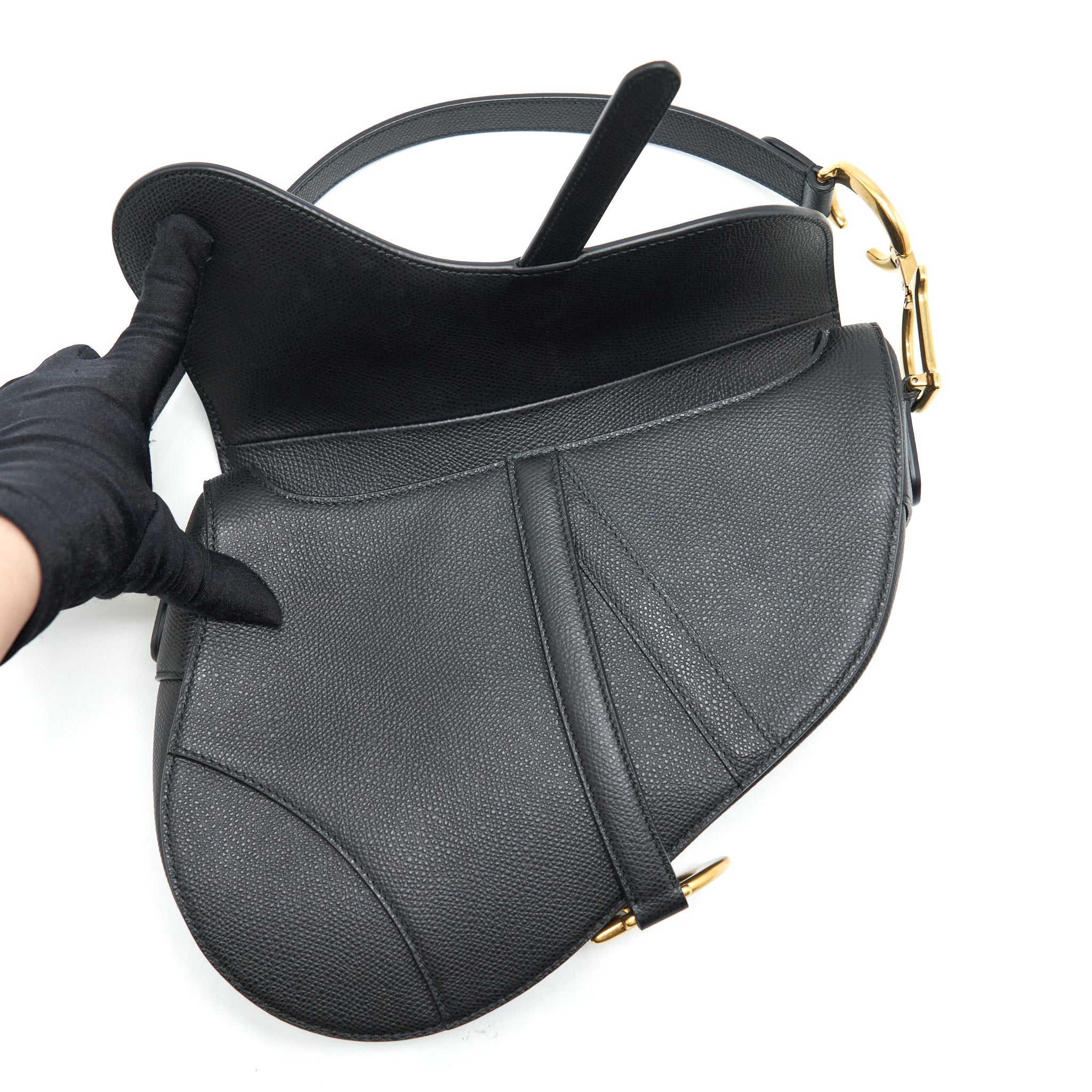 DIOR MEDIUM SADDLE BAG GRAINED CALFSKIN BLACK GHW
