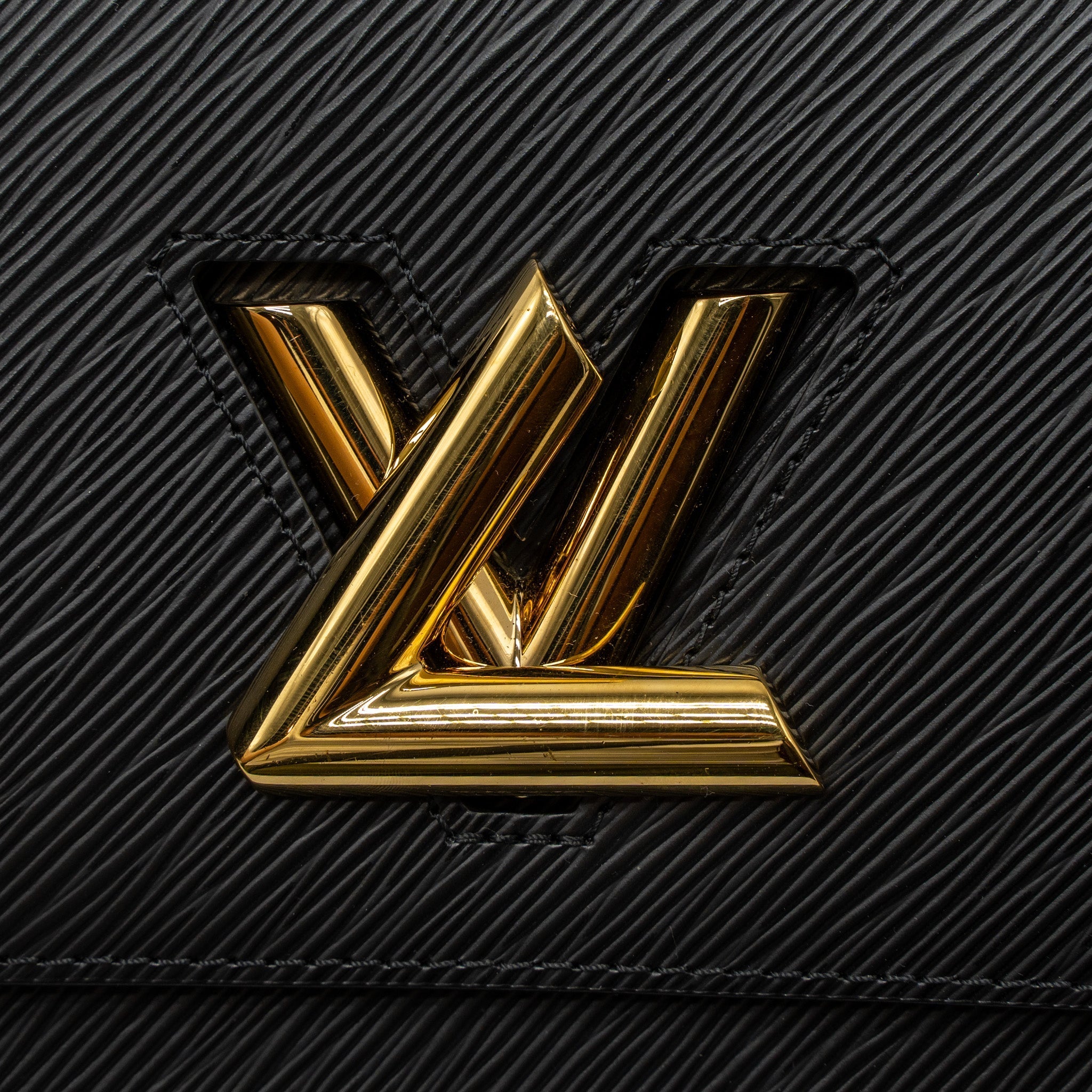LOUIS VUITTON TWIST MM EPI BLACK GHW
