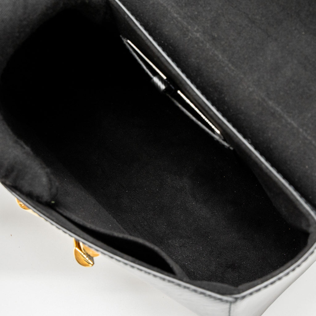 LOUIS VUITTON TWIST MM EPI BLACK GHW