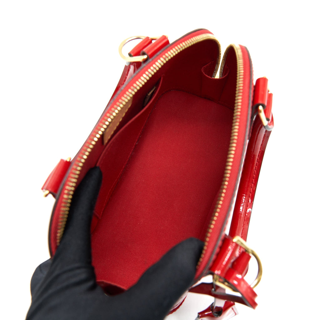 LOUIS VUITTON ALMA BB IN PATENT LEATHER RED