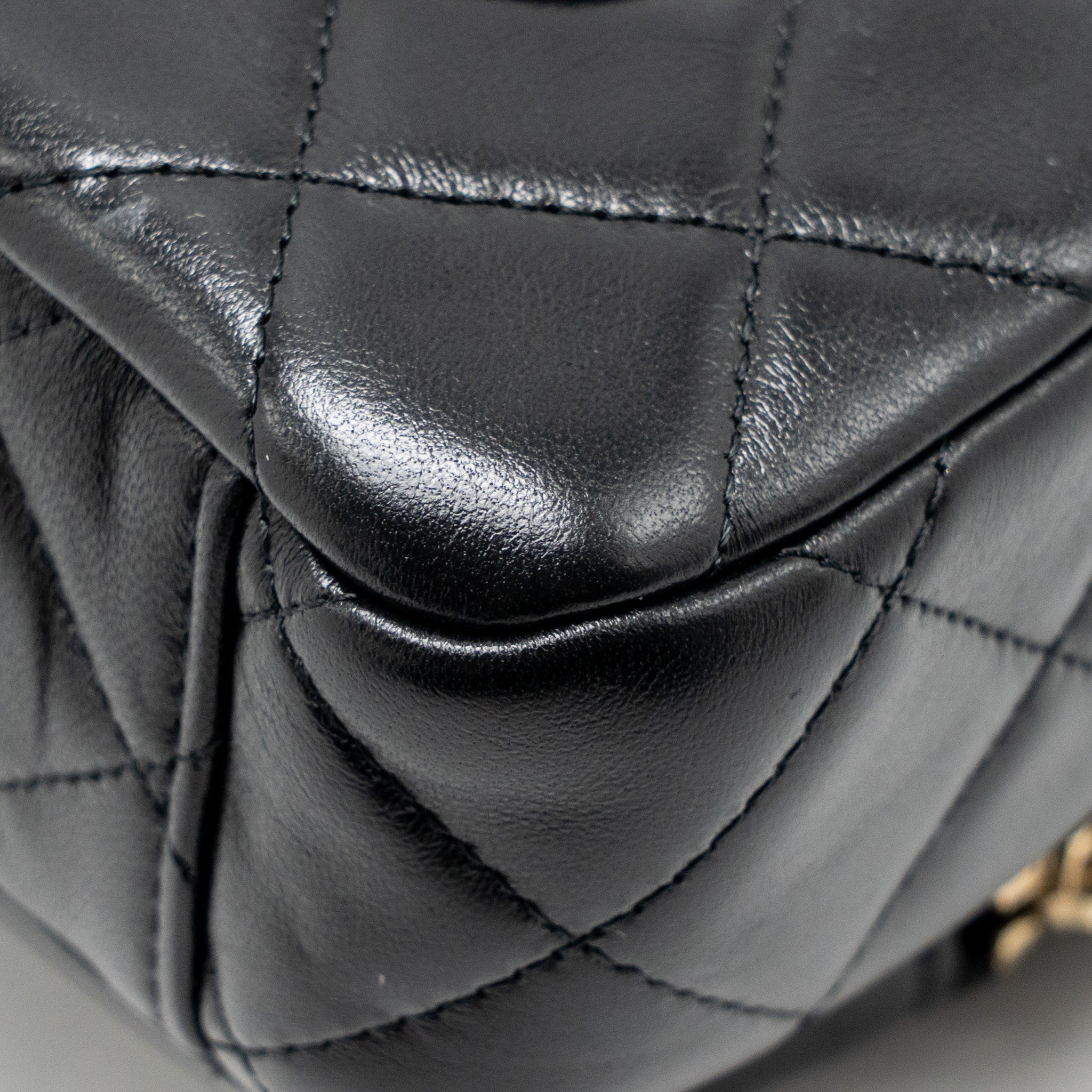 CHANEL 25C CAMERA BAG LAMBSKIN BLACK LGHW (MICROCHIP)