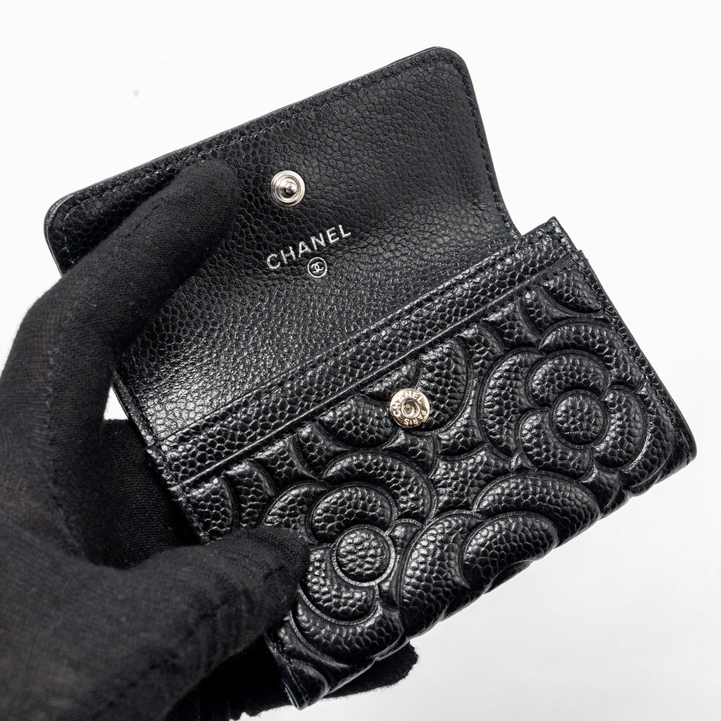 CHANEL CAMELLIA EMBOSSED CARD HOLDER CAVIAR BLACK SHW