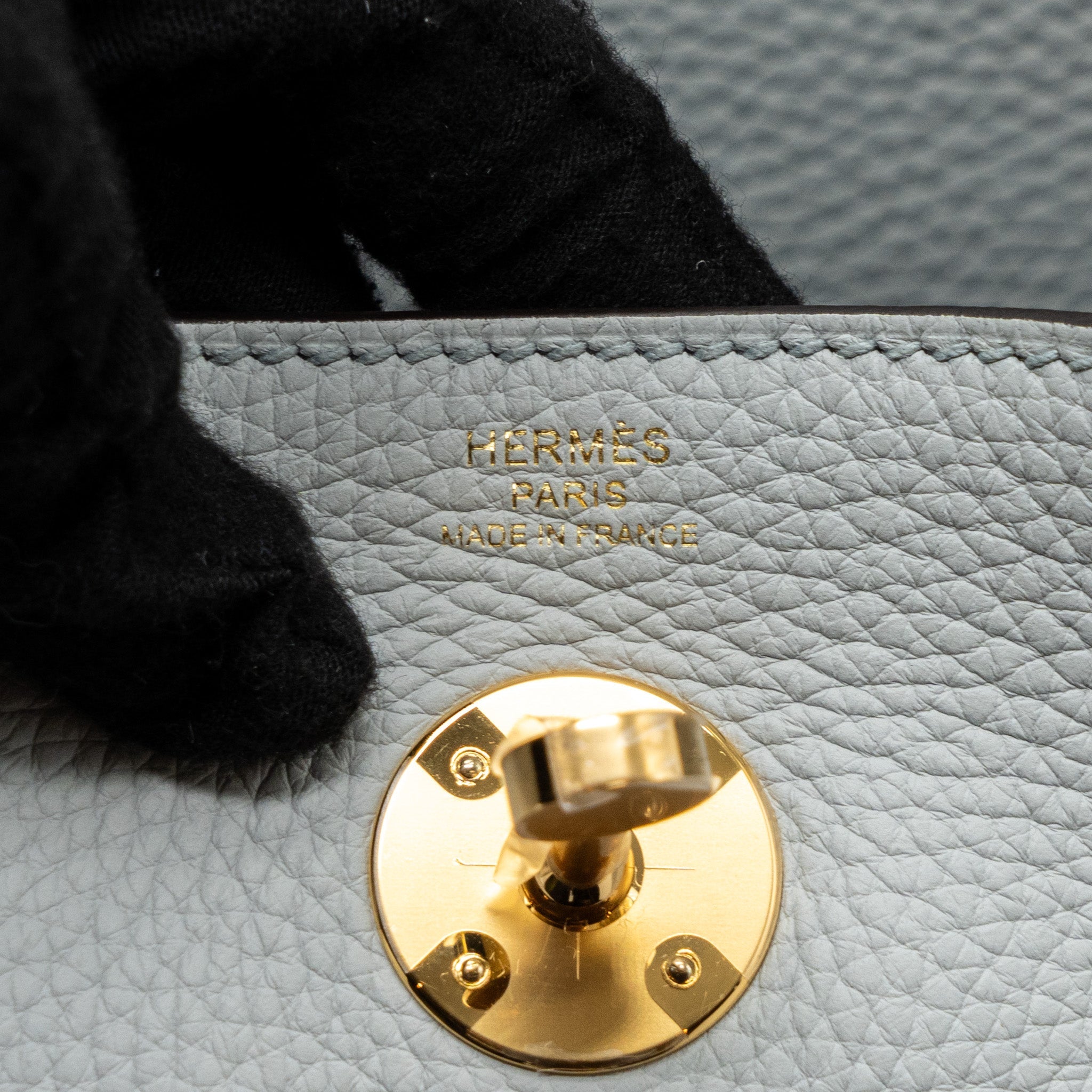 HERMES LINDY 26 CLEMENCE BLUE PALE GHW