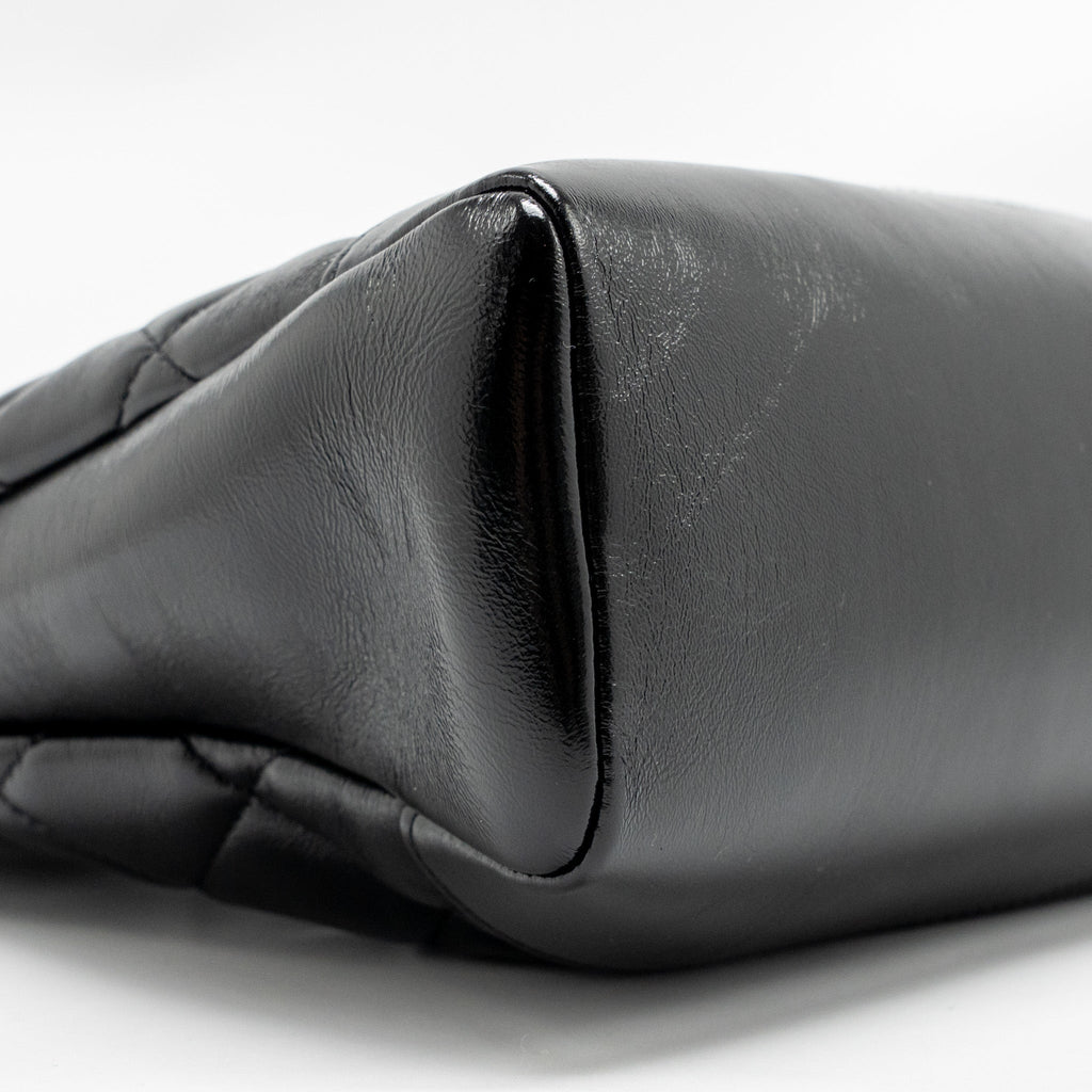 CHANEL MEDIUM 31 BAG SHINY LAMBSKIN BLACK LGHW (MICROCHIP)