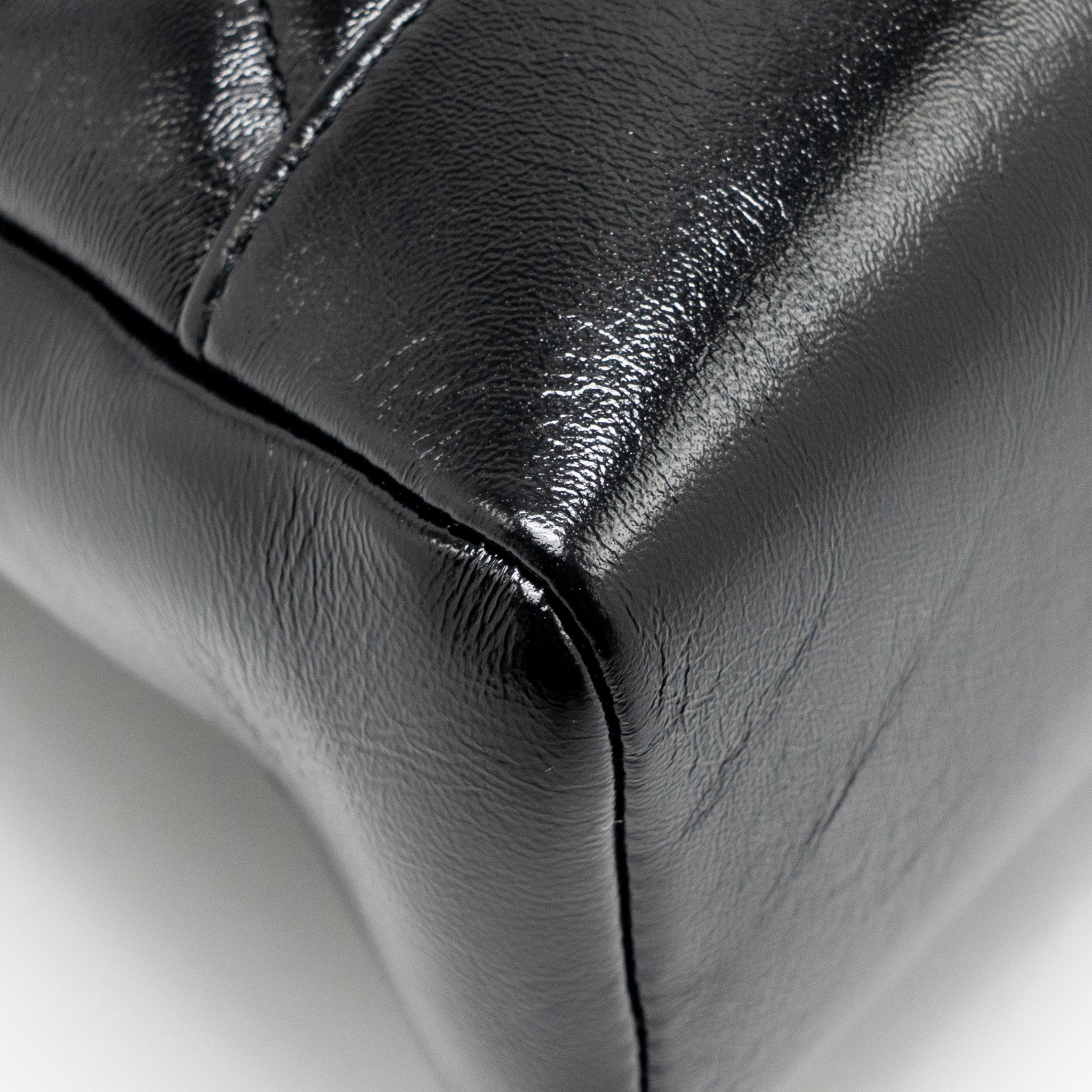 CHANEL MEDIUM 31 BAG SHINY LAMBSKIN BLACK LGHW (MICROCHIP)