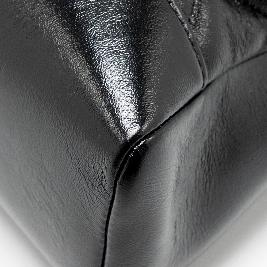 CHANEL MEDIUM 31 BAG SHINY LAMBSKIN BLACK LGHW (MICROCHIP)