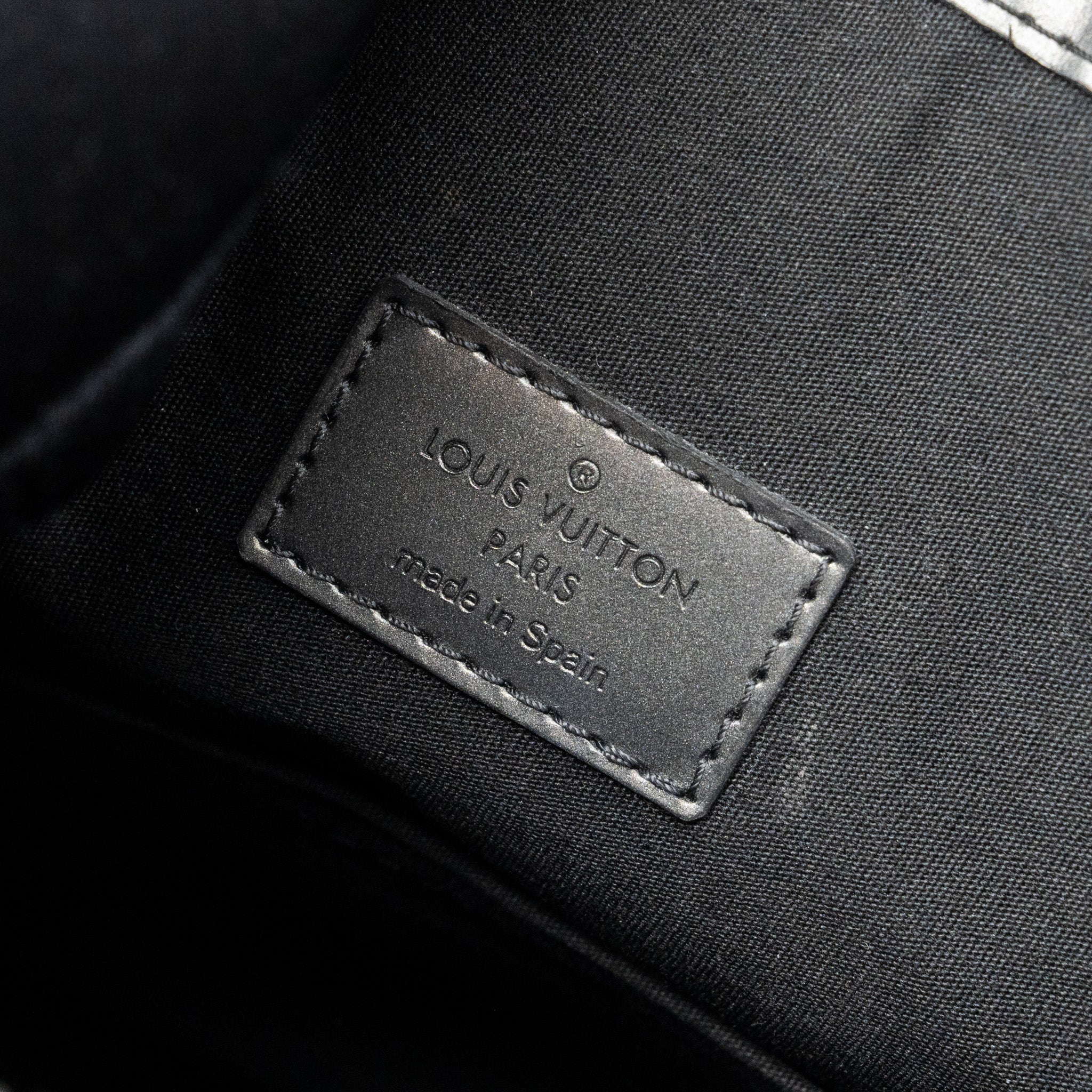 LOUIS VUITTON MESSENGER SHOULDER BAG LEATHER DARK GREY SHW