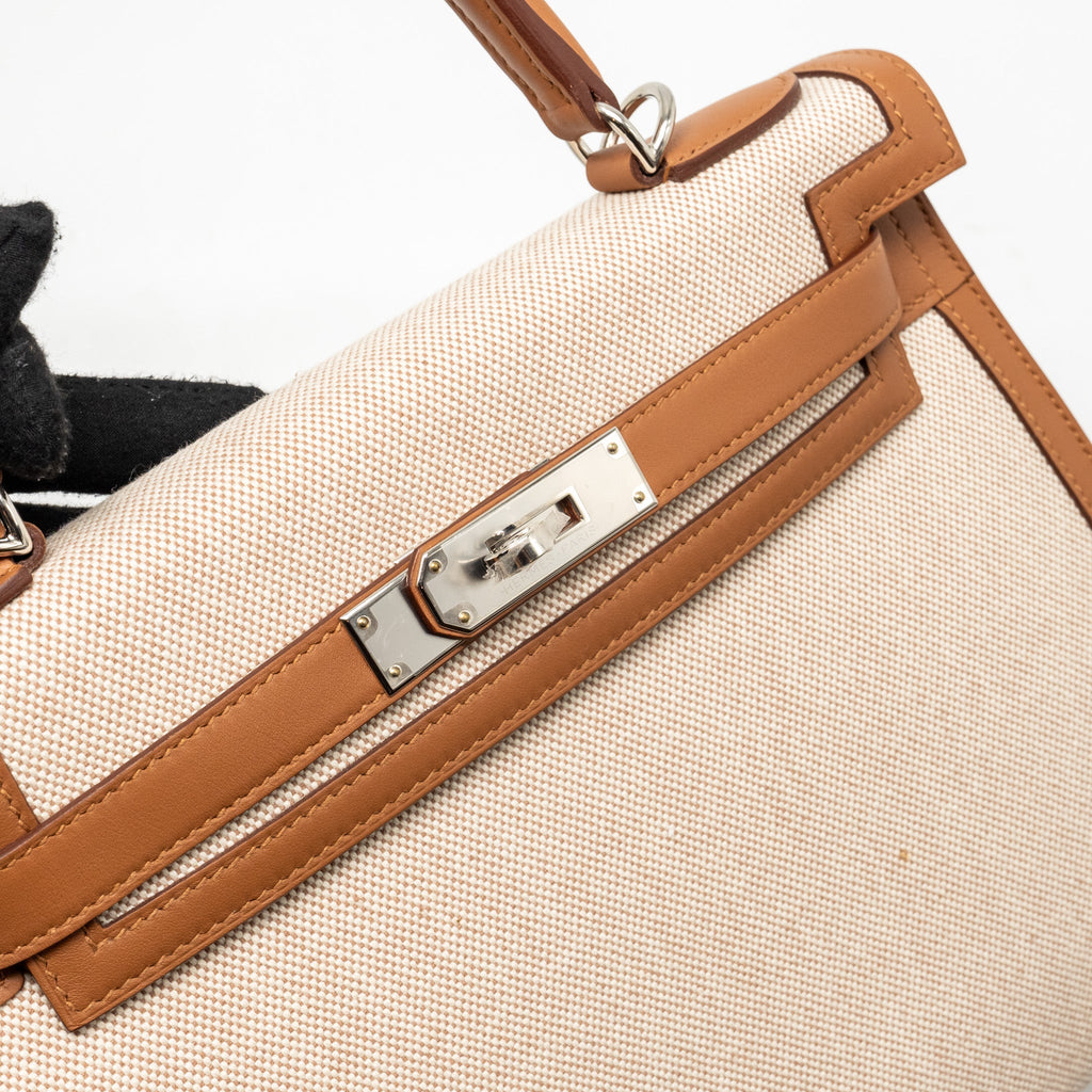 HERMES KELLY 28 TOILE H/SWIFT ECRU/GOLD SHW