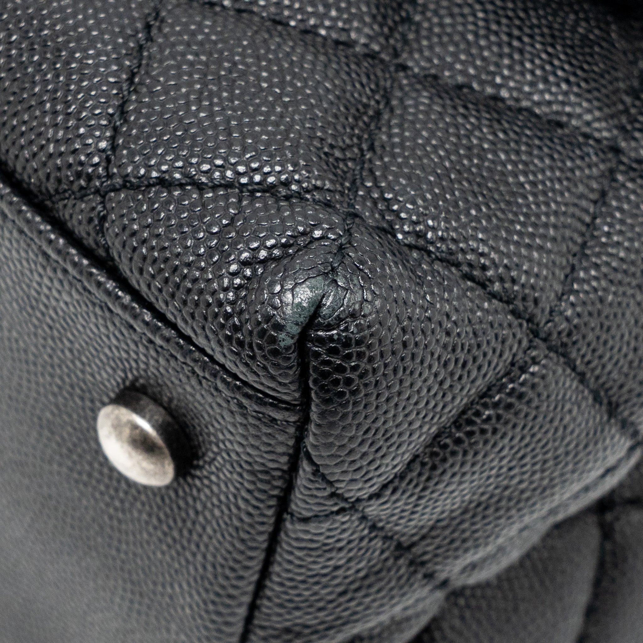CHANEL MEDIUM COCO HANDLE FLAP BAG LIZARD EMBOSSED HANDLE CAVIAR BLACK RUTHENIUM HARDWARE