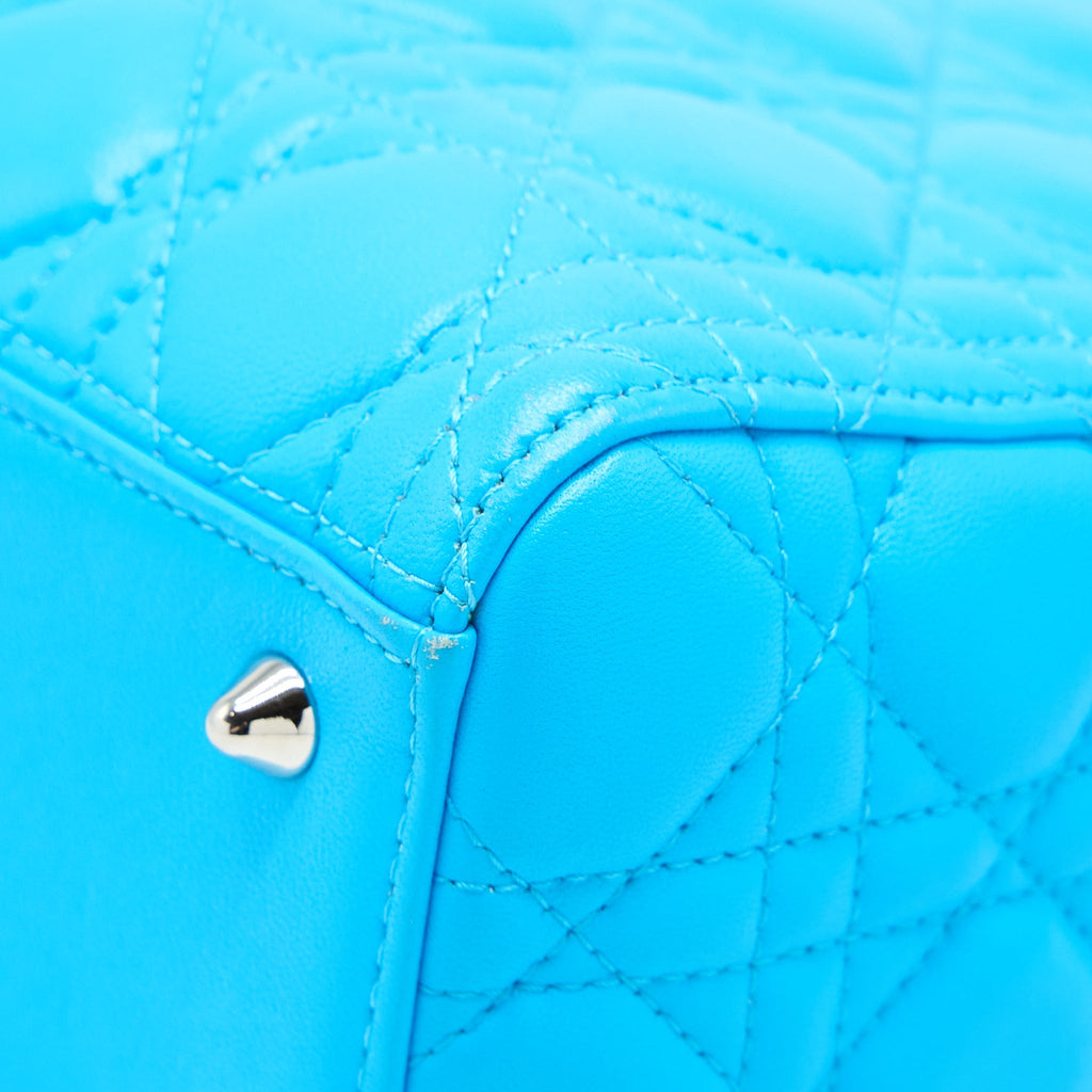 DIOR MEDIUM LADY DIOR LAMBSKIN LIGHT BLUE SHW