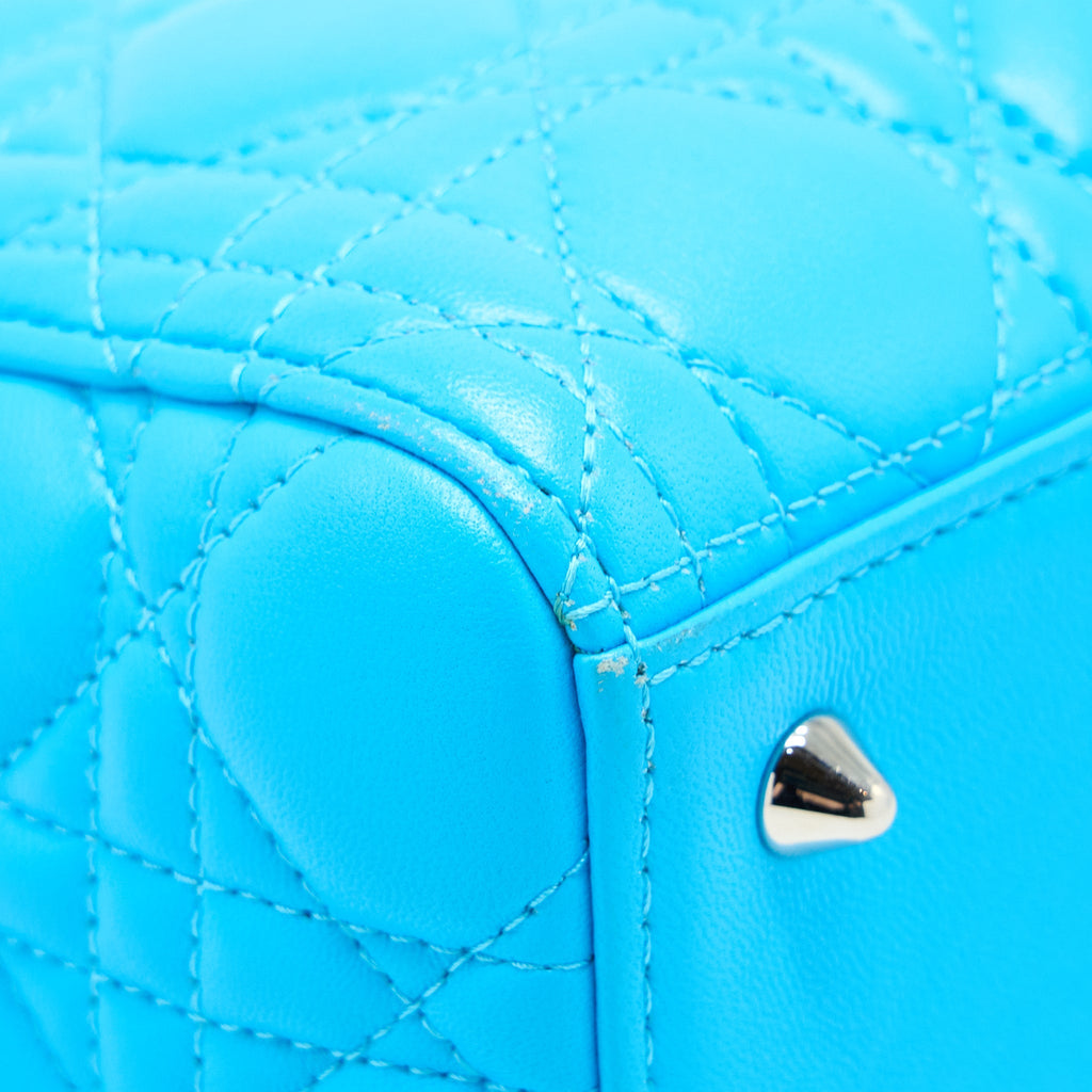 DIOR MEDIUM LADY DIOR LAMBSKIN LIGHT BLUE SHW