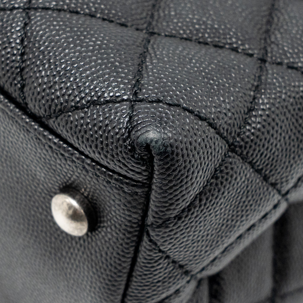 CHANEL MEDIUM COCO HANDLE FLAP BAG LIZARD EMBOSSED HANDLE CAVIAR BLACK RUTHENIUM HARDWARE