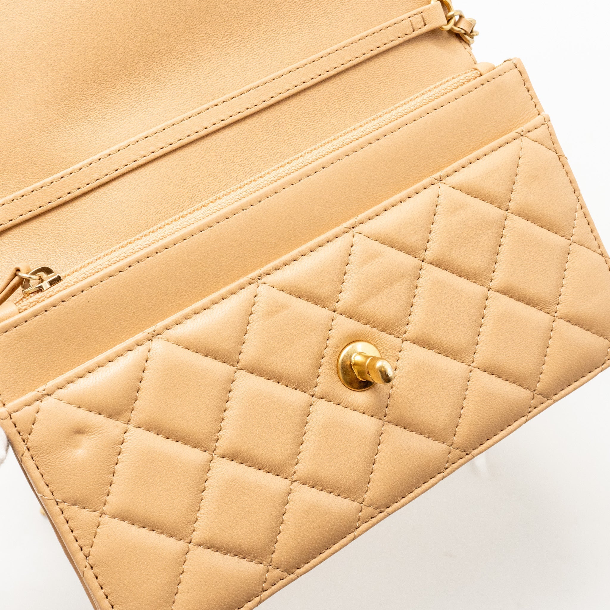 CHANEL PEARL CRUSH WALLET ON CHAIN LAMBSKIN BEIGE GHW (MICROCHIP)