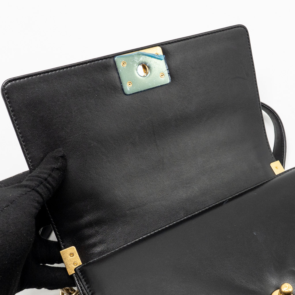 CHANEL MEDIUM BOY BAG LAMBSKIN BLACK GHW