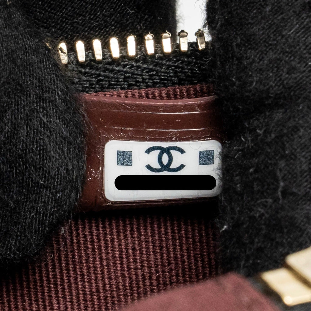 CHANEL 25P CC TOP HANDLE VANITY WITH CHAIN CAVIAR BLACK LGHW (MICROCHIP)