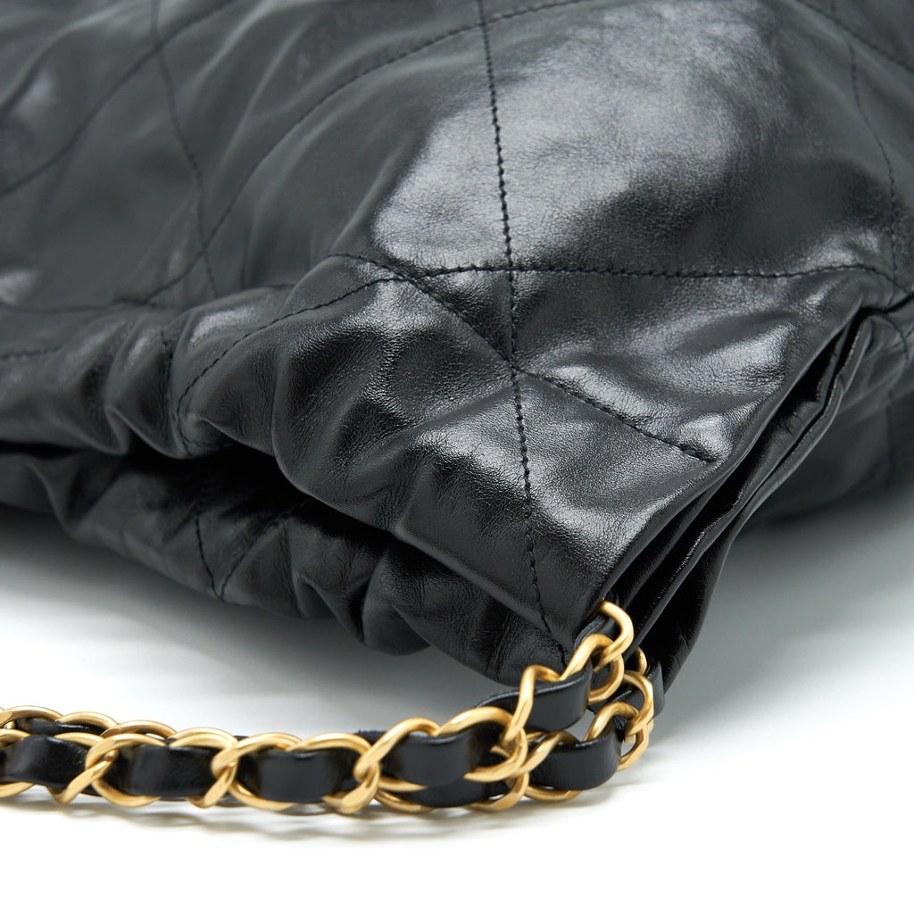 CHANEL 22 BAG SHINY CALFSKIN BLACK GHW