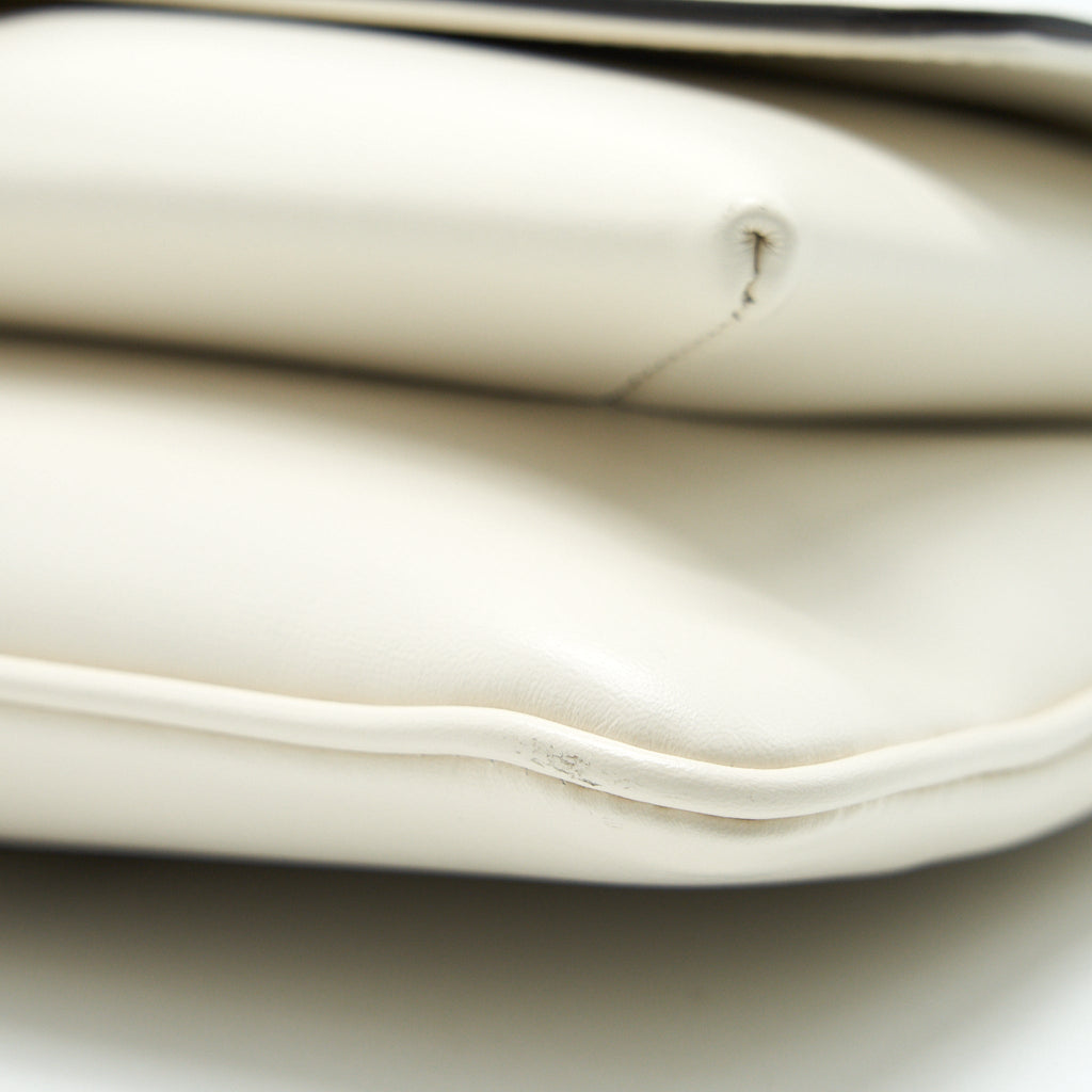 GUCCI SMALL ARLI FLAP BAG CREAM WITH GHW