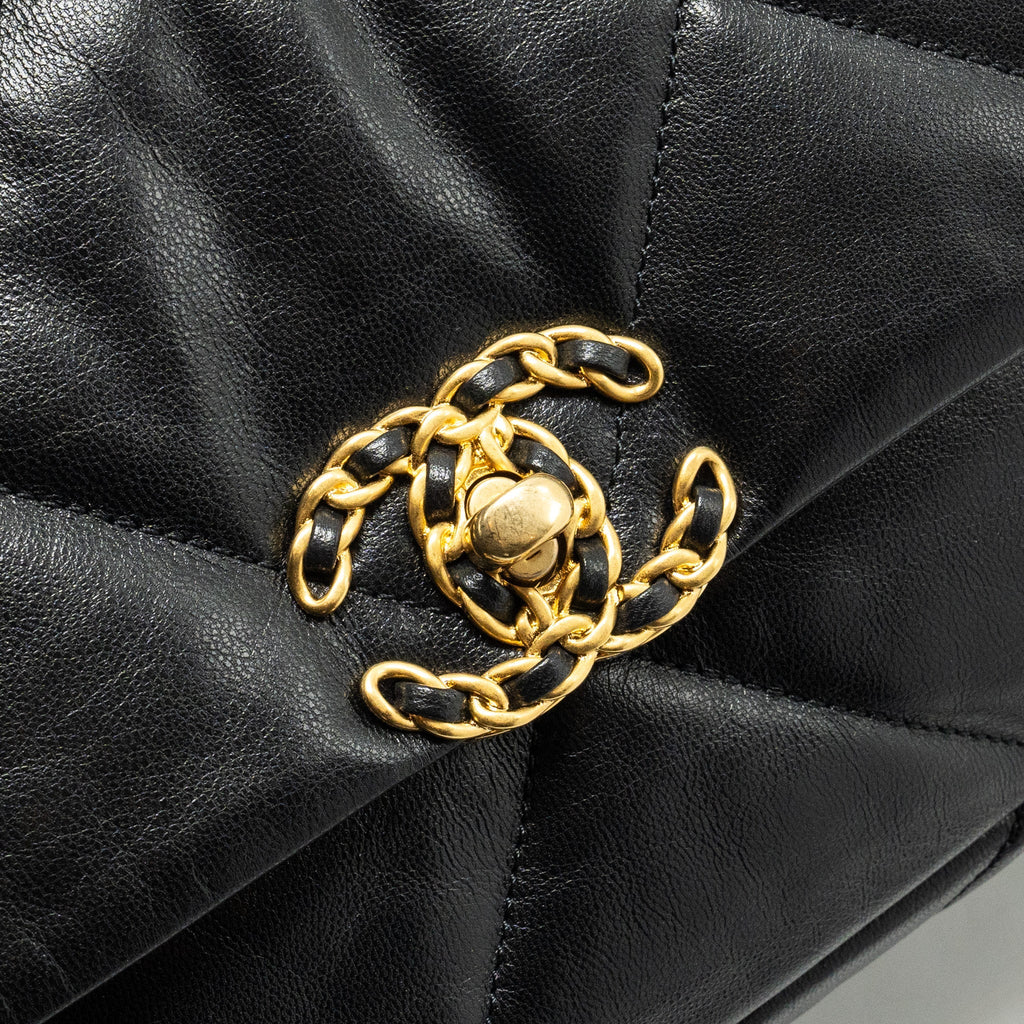 CHANEL SMALL 19 BAG GOATSKIN BLACK MULTICOLOUR HARDWARE