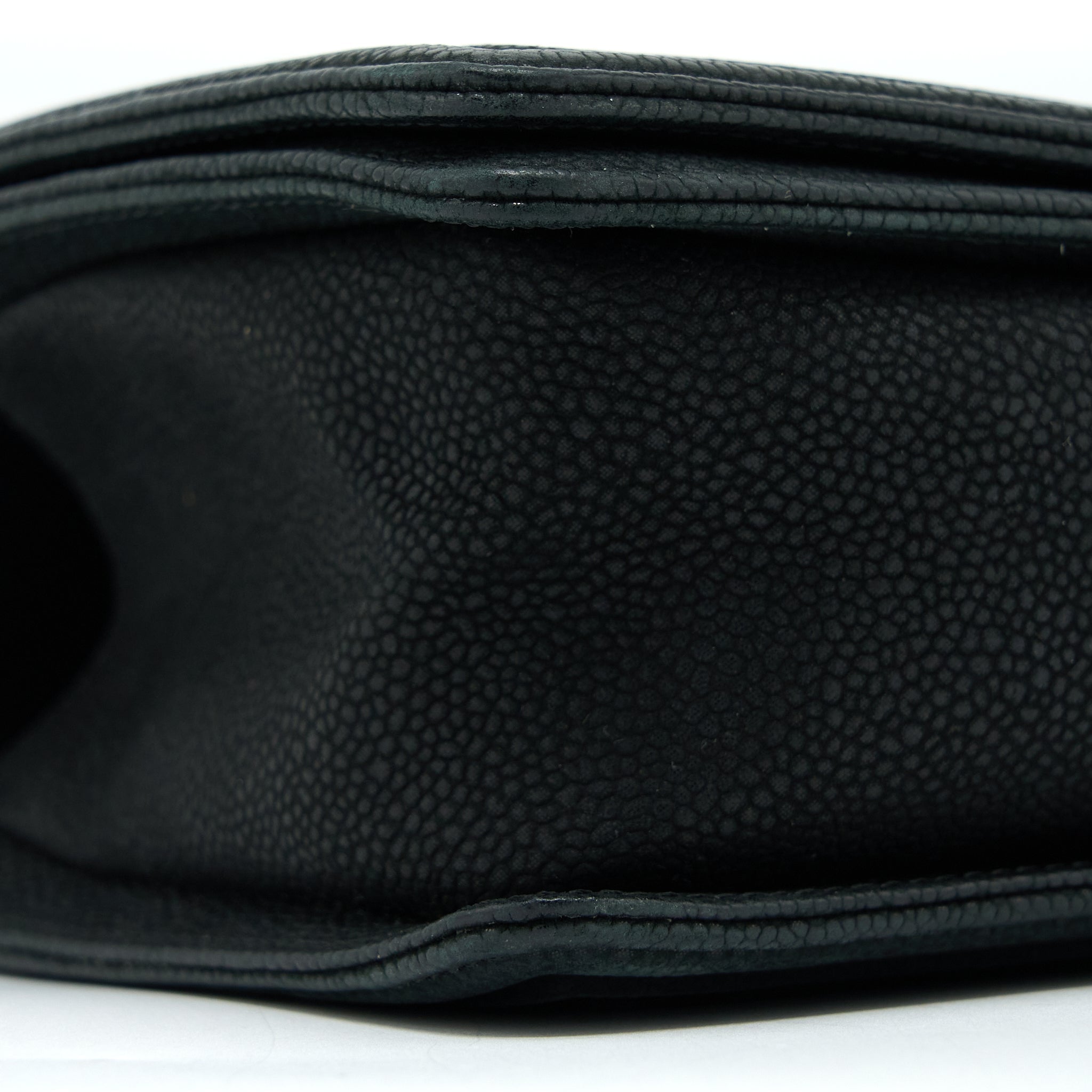 CHANEL MEDIUM BOY BAG GRAINED CALFSKIN BLACK SHW