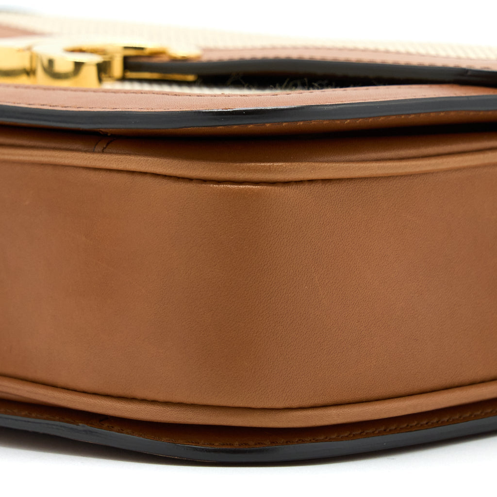 CELINE MEDIUM TRIOMPHE BAG IN TEXTILE NATURAL CALFSKIN GHW