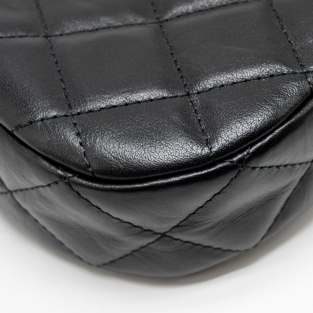CHANEL 23K SMALL 19 HOBO SHOULDER BAG CALFSKIN BLACK GHW (MICROCHIP)
