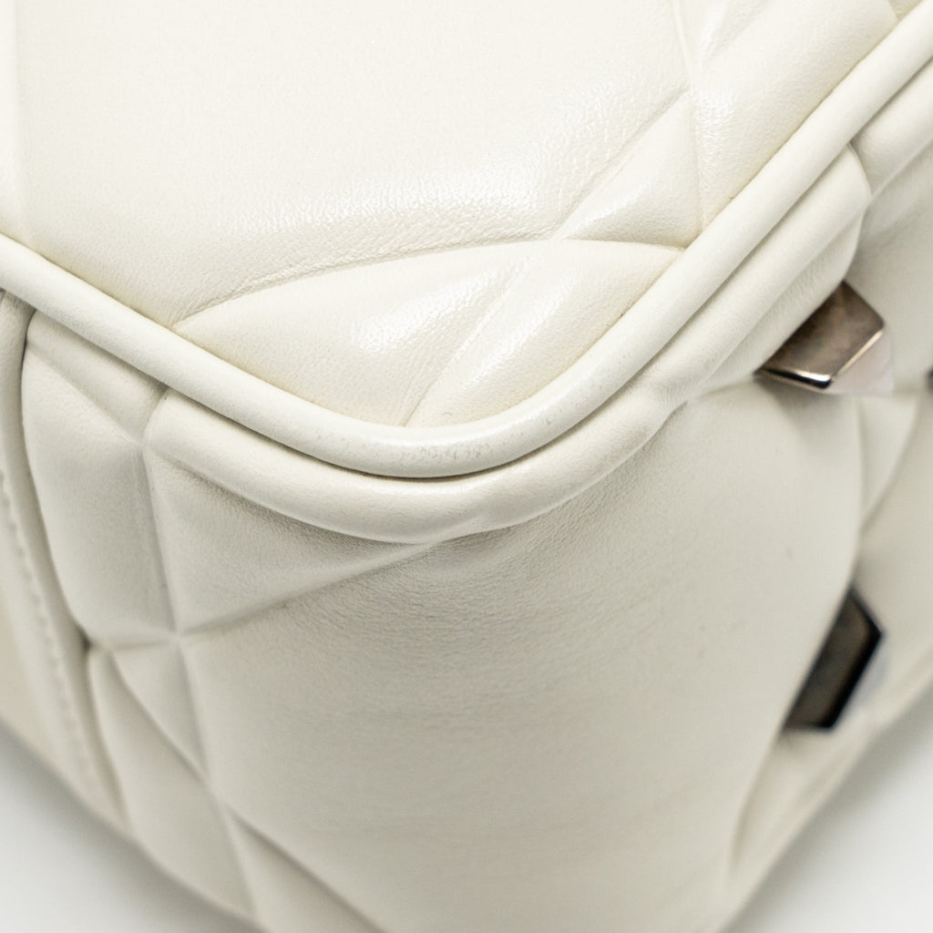 DIOR LADY 95.22 HANDBAG LAMBSKIN WHITE WITH BLACK HARDWARE