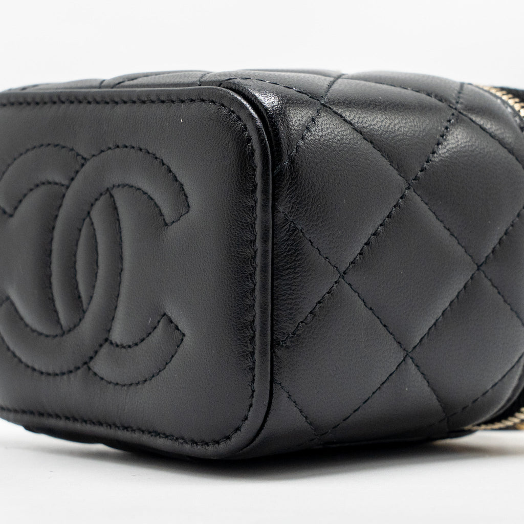 CHANEL PEARL CRUSH MINI VANITY WITH CHAIN LAMBSKIN BLACK GHW (MICROCHIP)