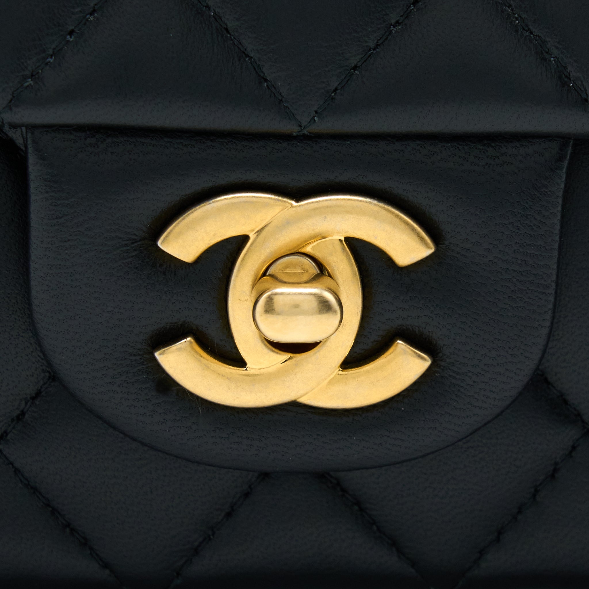 CHANEL 21K TOP HANDLE MINI RECTANGULAR FLAP BAG LAMBSKIN BLACK BRUSHED GHW(MICROCHIP)