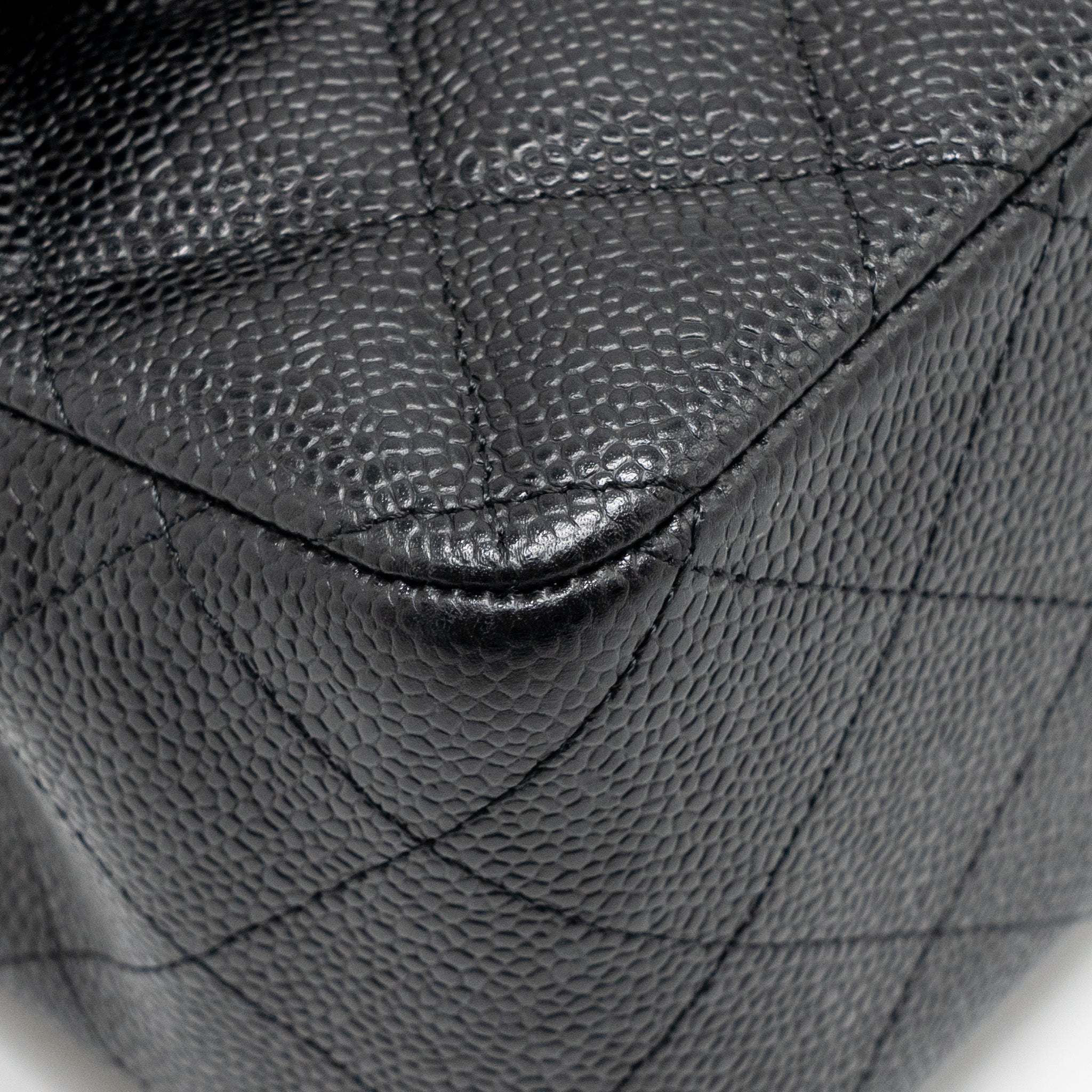 CHANEL JUMBO CLASSIC DOUBLE FLAP BAG CAVIAR BLACK GHW
