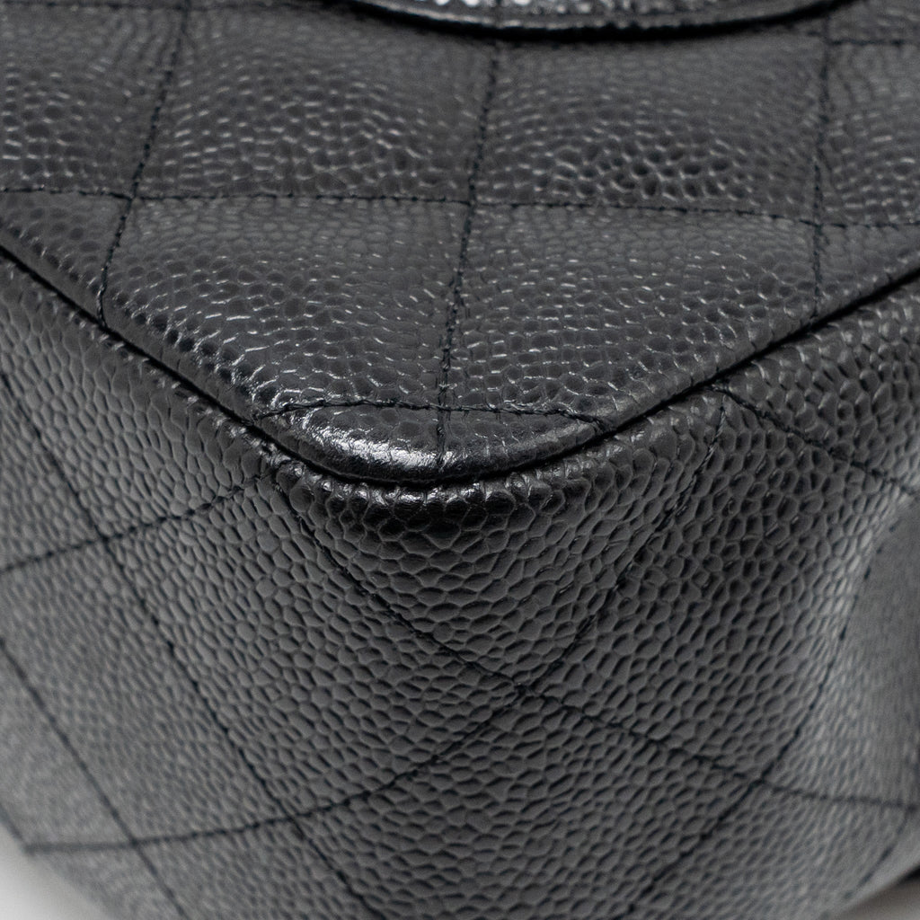 CHANEL JUMBO CLASSIC DOUBLE FLAP BAG CAVIAR BLACK GHW