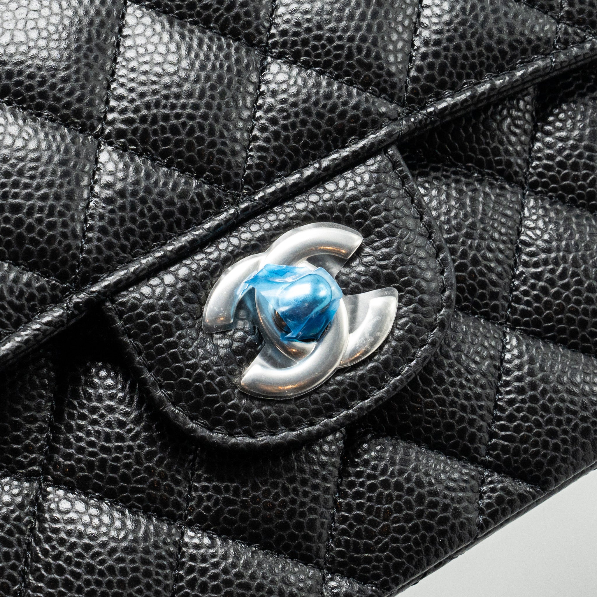 CHANEL SMALL CLASSIC DOUBLE FLAP BAG CAVIAR BLACK SHW (MICROCHIP)