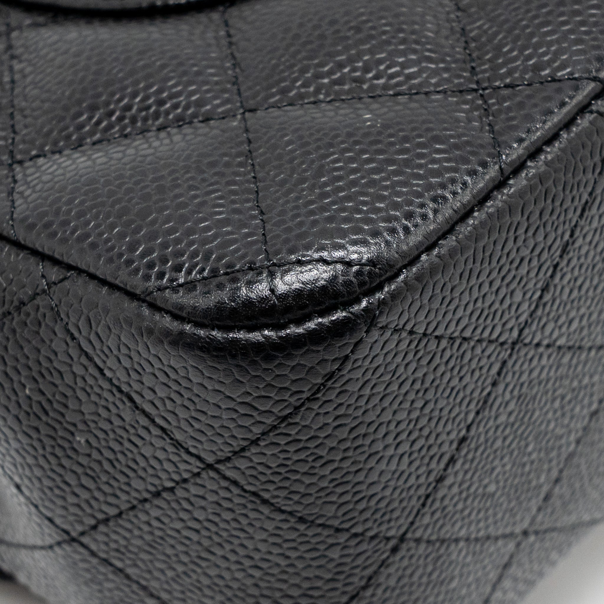 CHANEL JUMBO CLASSIC DOUBLE FLAP BAG CAVIAR BLACK GHW