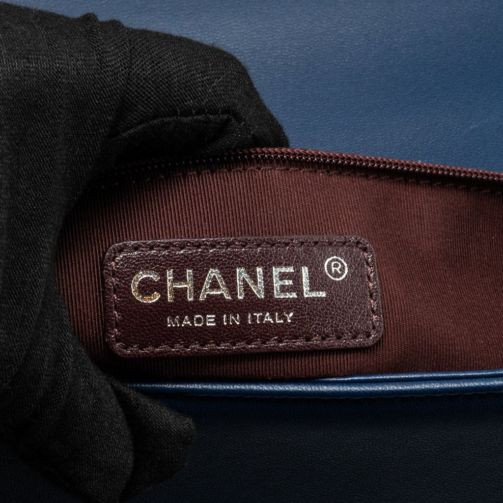 CHANEL NEW MEDIUM BOY BAG CHEVRON LAMBSKIN BLUE RUTHENIUM SHW