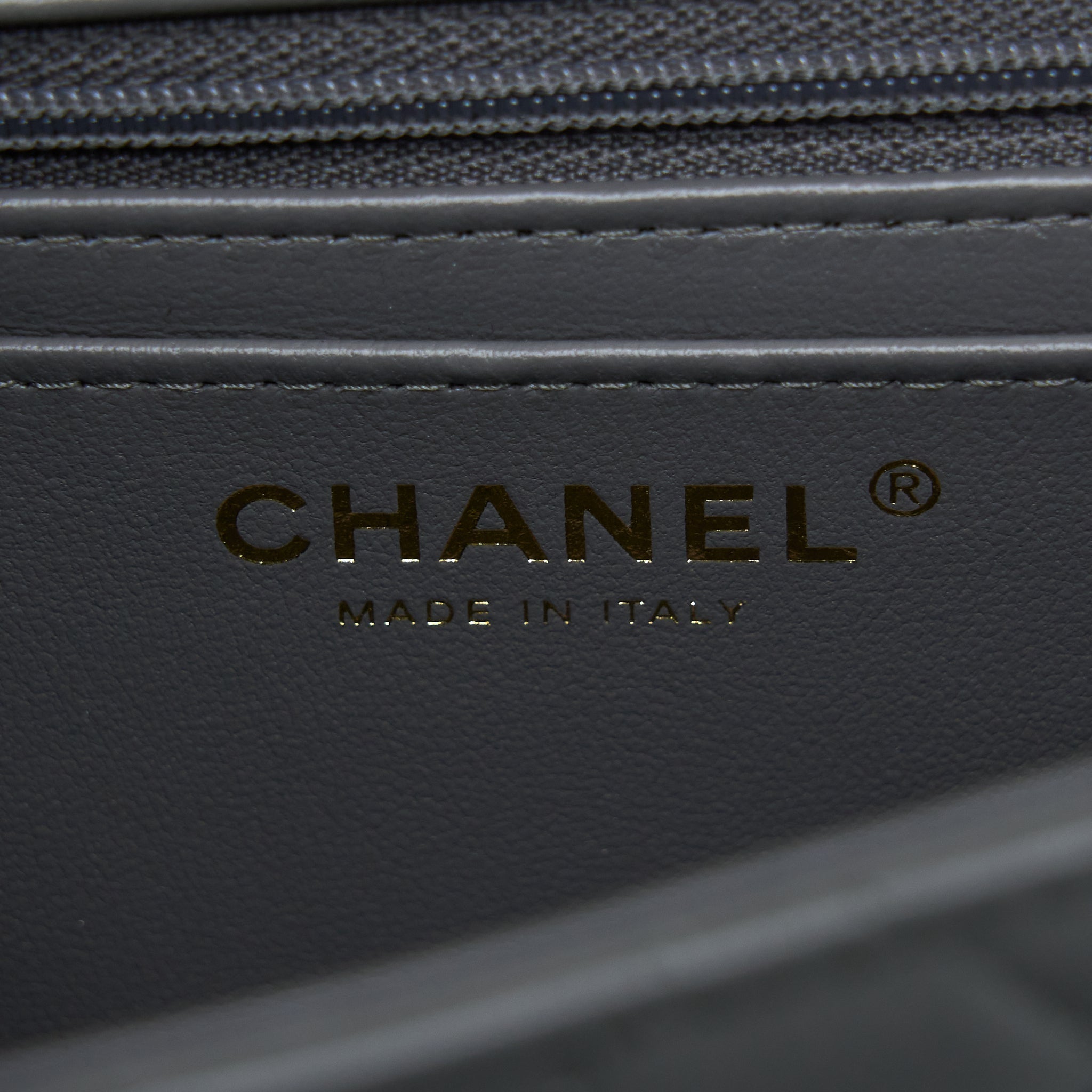 CHANEL 22A TOP HANDLE MINI RECTANGULAR FLAP BAG LAMBSKIN GREY LGHW(MICROCHIP)