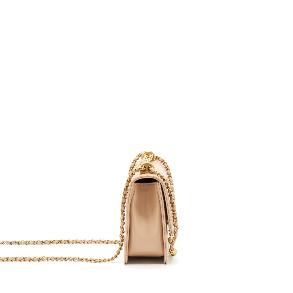 CHANEL 21A GOLD CRUSH FLAP BAG CALFSKIN BEIGE GHW