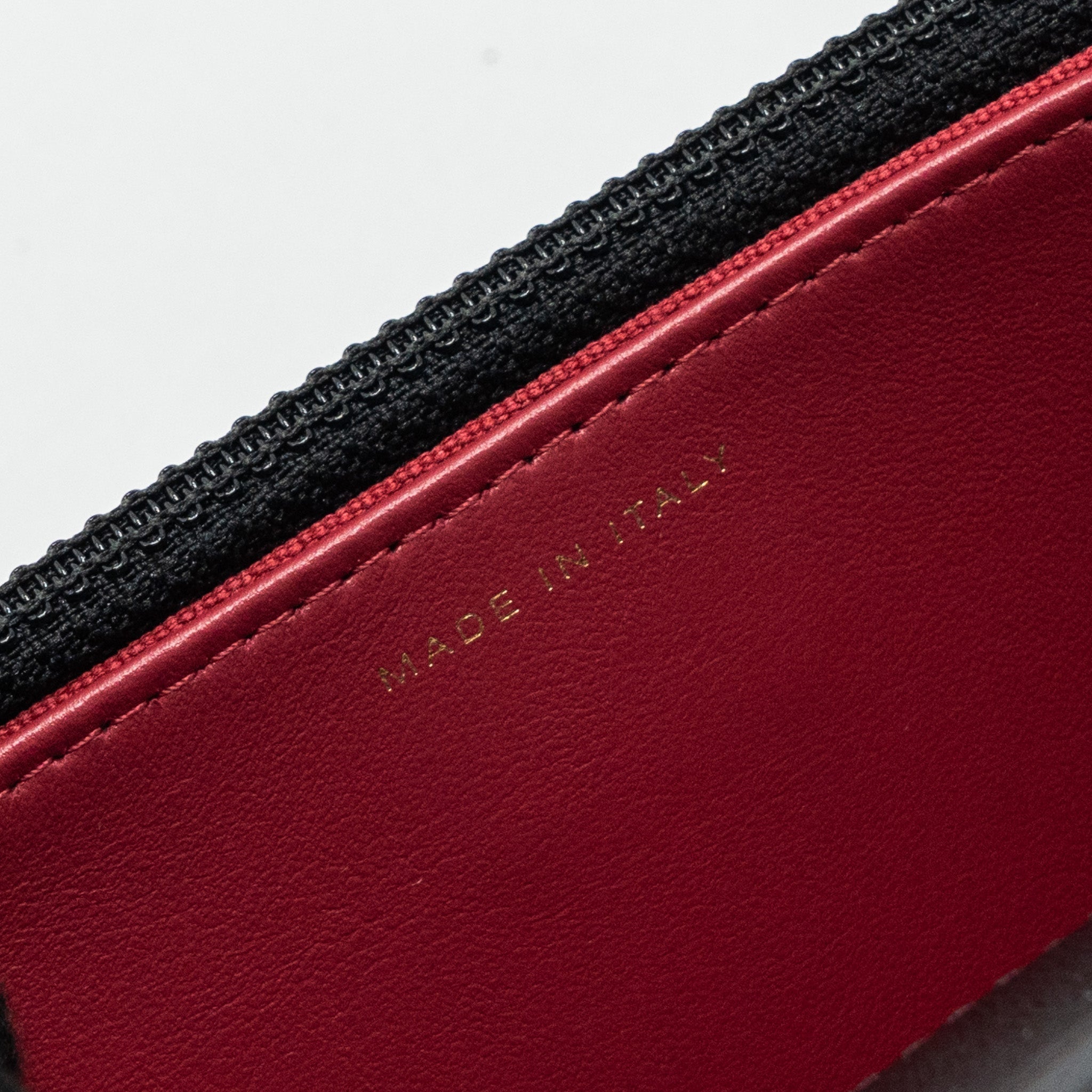 CHANEL 19 WALLET ON CHAIN LAMBSKIN BLACK MULTICOLOUR HARDWARE (MICROCHIP)