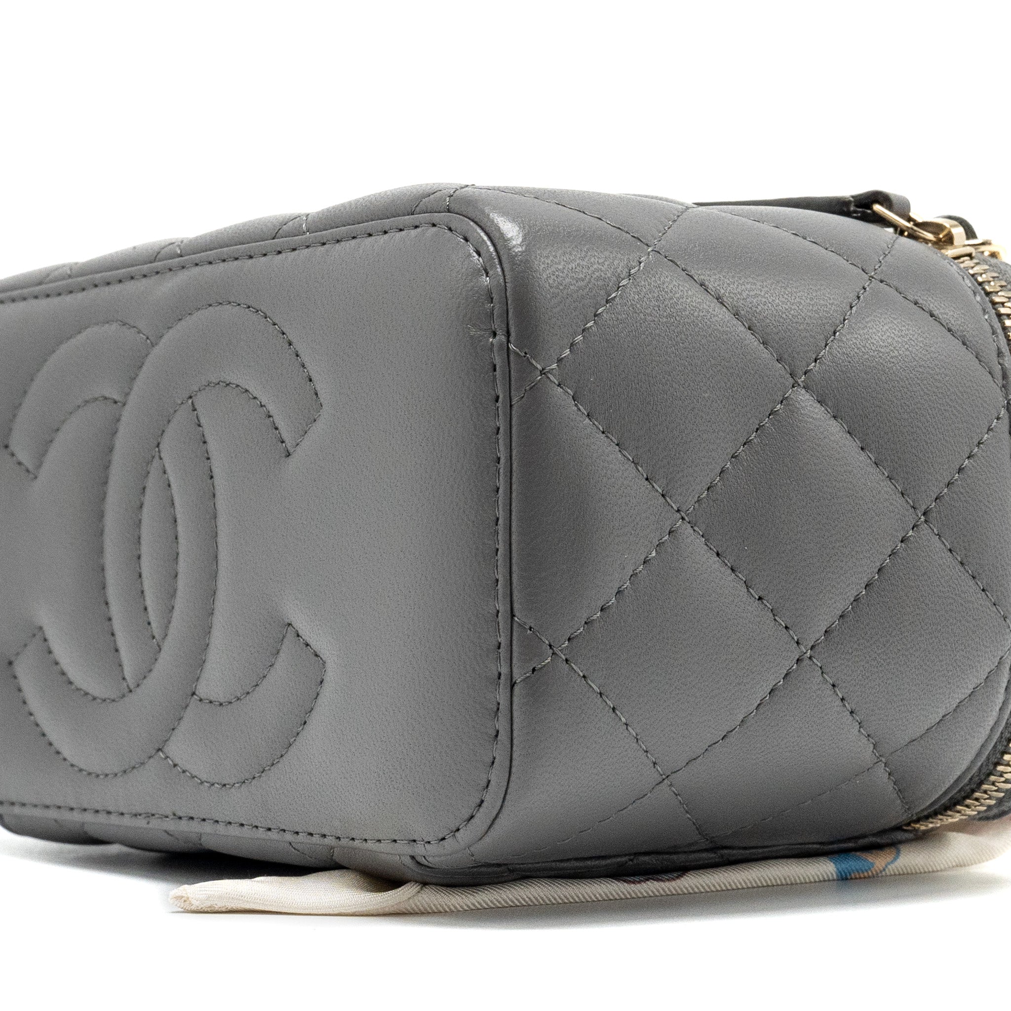 CHANEL LONG VANITY CASE LAMBSKIN GREY LGHW (MICROCHIP)