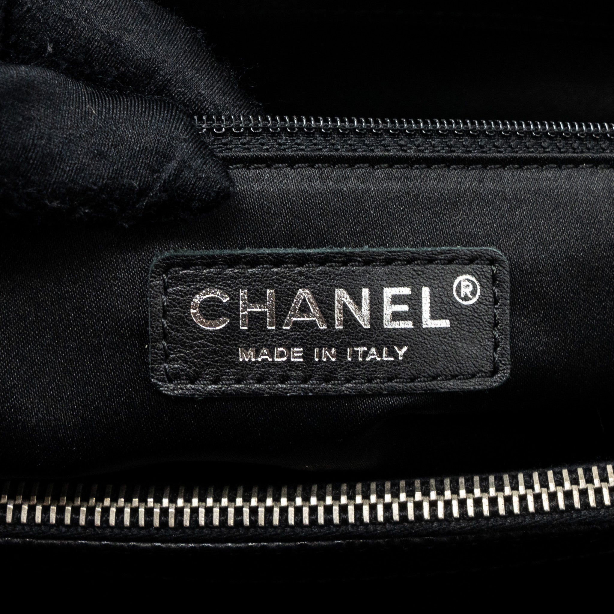 CHANEL GRAND SHOPPING TOTE CAVIAR BLACK SHW