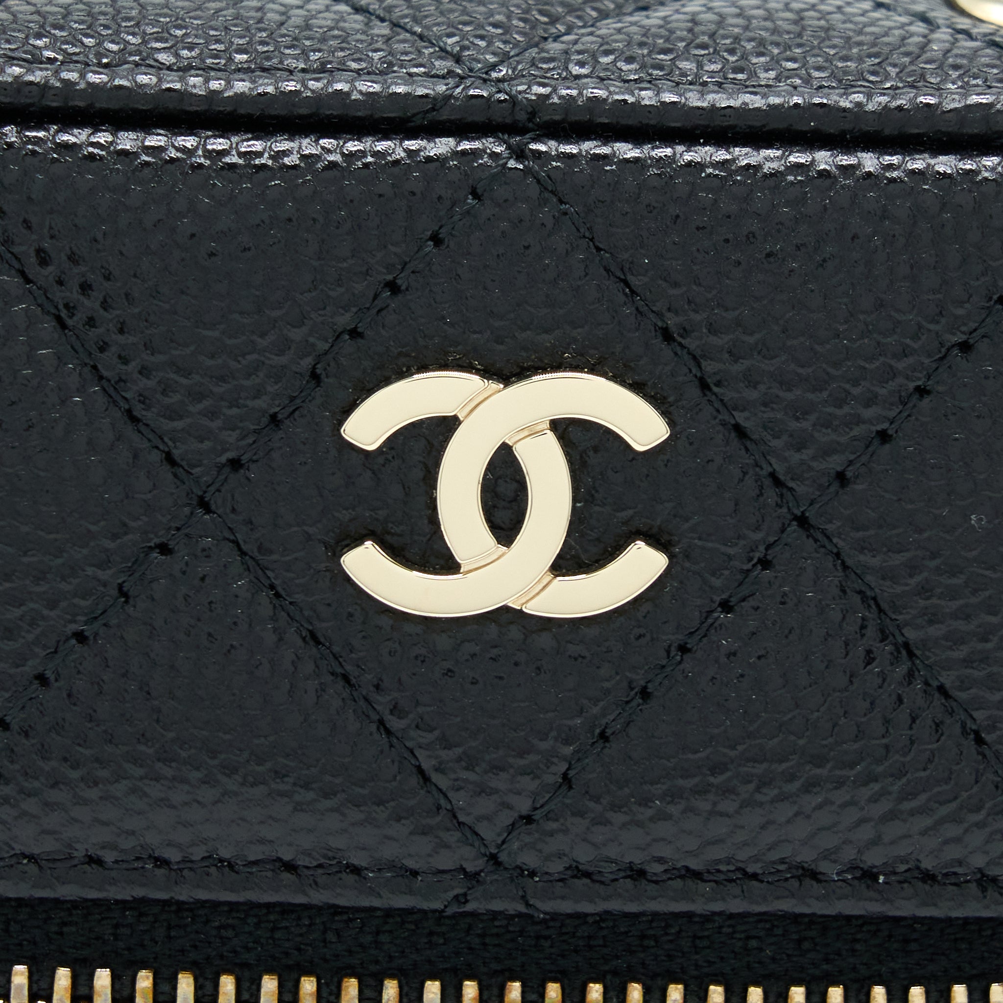 CHANEL 21K VANITY PHONE HOLDER WITH CHAIN CAVIAR BLACK LGHW