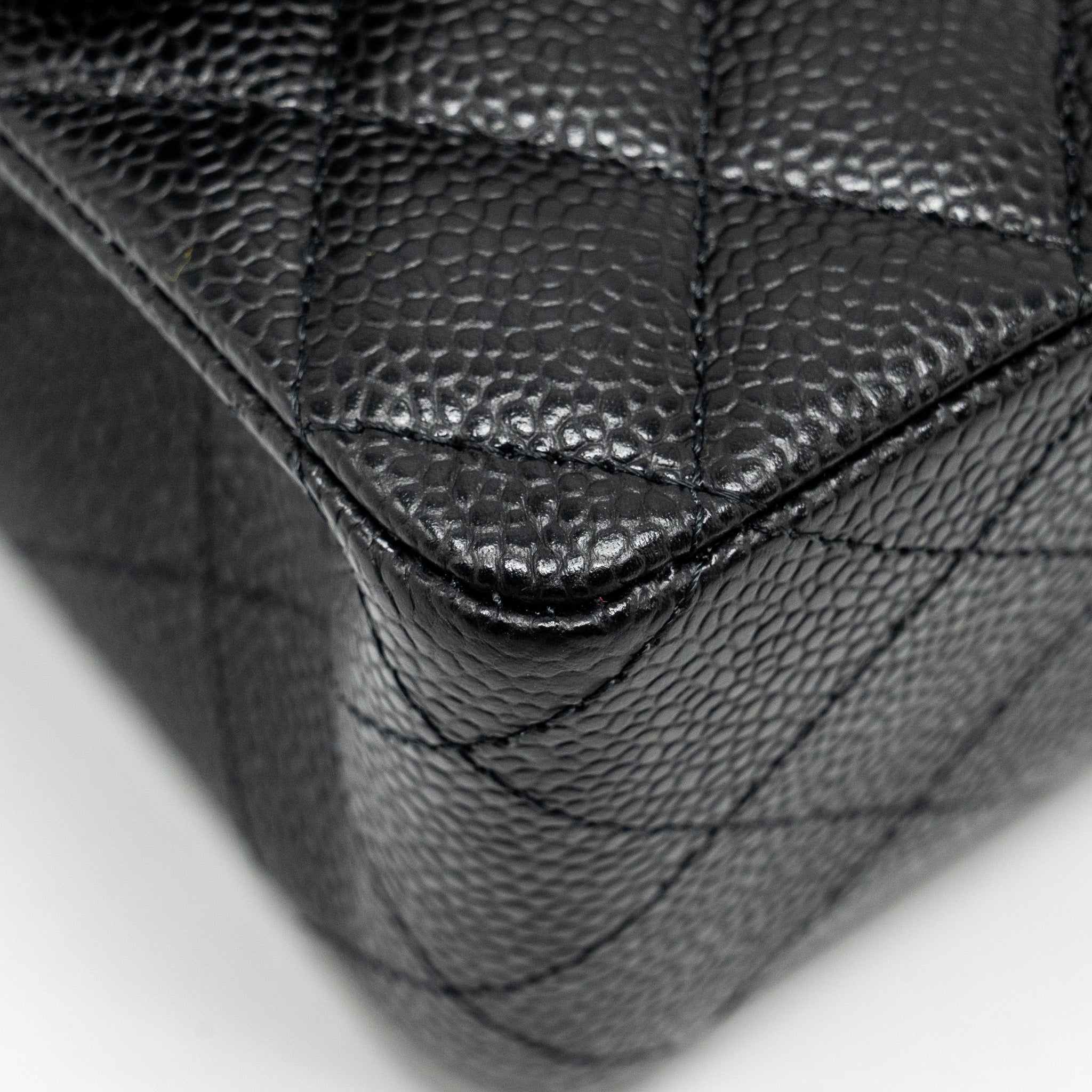 CHANEL MEDIUM CLASSIC DOUBLE FLAP BAG CAVIAR BLACK GHW (MICROCHIP)